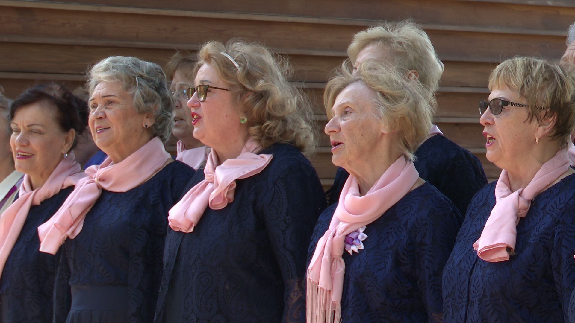 Реутов, праздник, День семьи, любви и верности, Фабричный пруд, бархатная осень, Активное долголетие