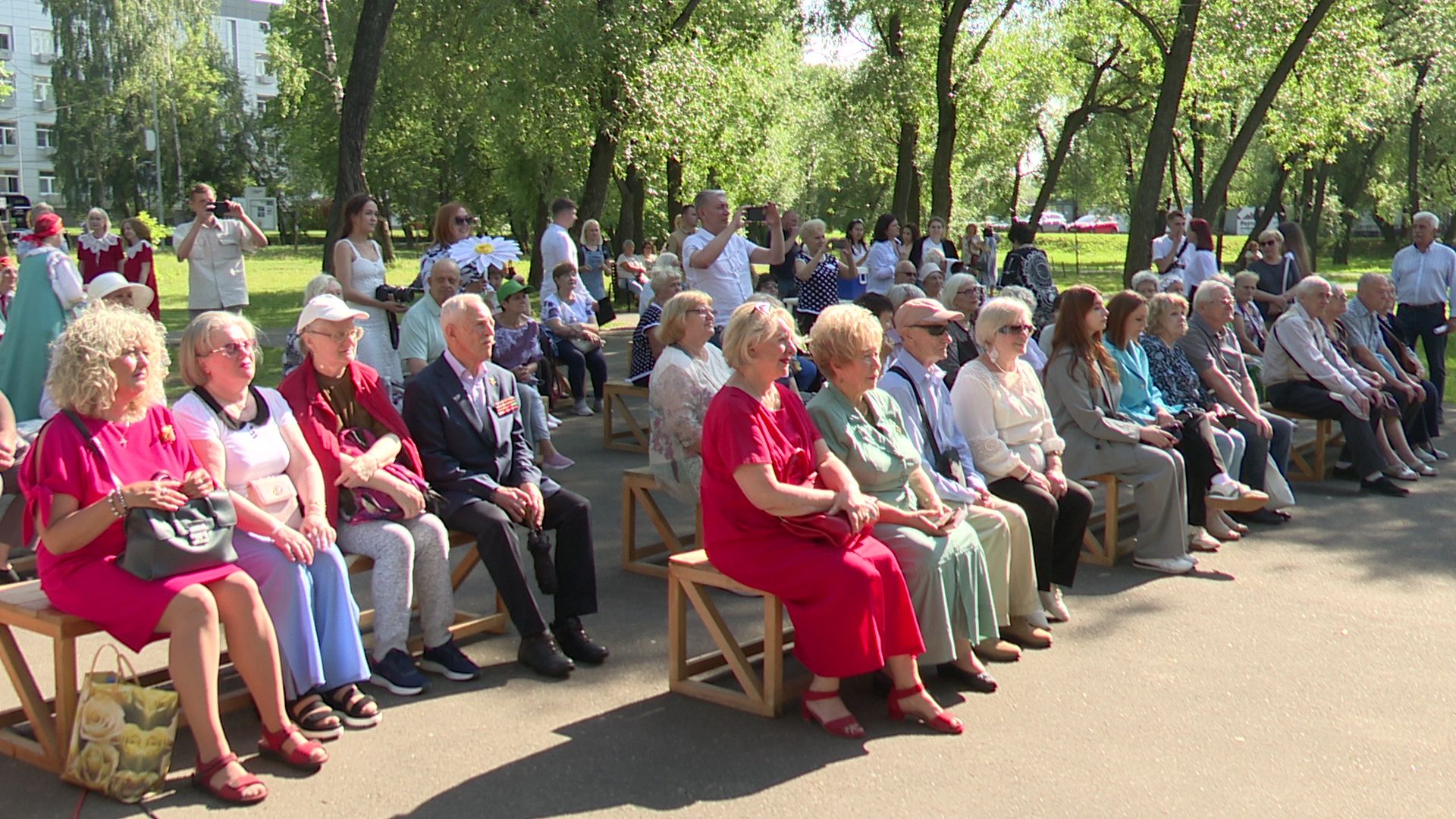 Реутов, праздник, День семьи, любви и верности, Фабричный пруд, бархатная осень, Активное долголетие
