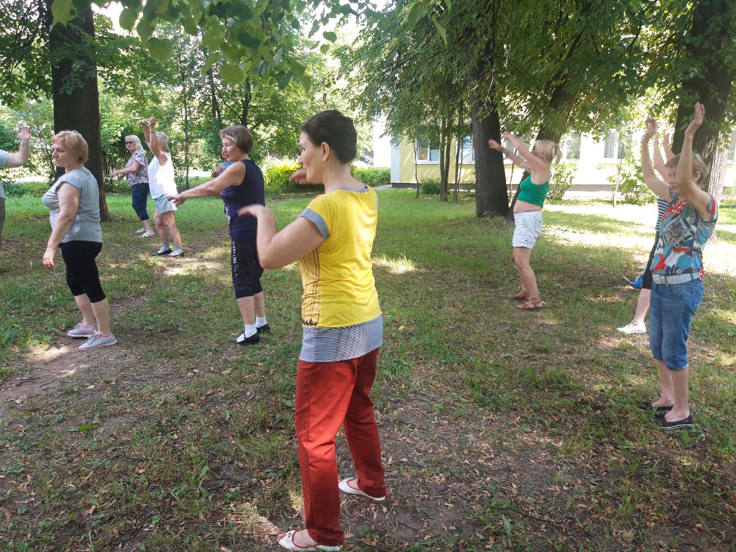 доброе дело, пенсионеры, лето в подмосковье,