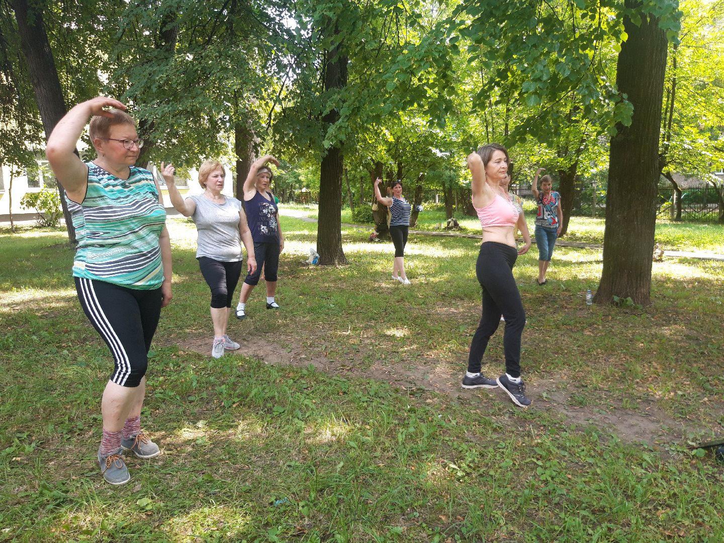 доброе дело, пенсионеры, лето в подмосковье,