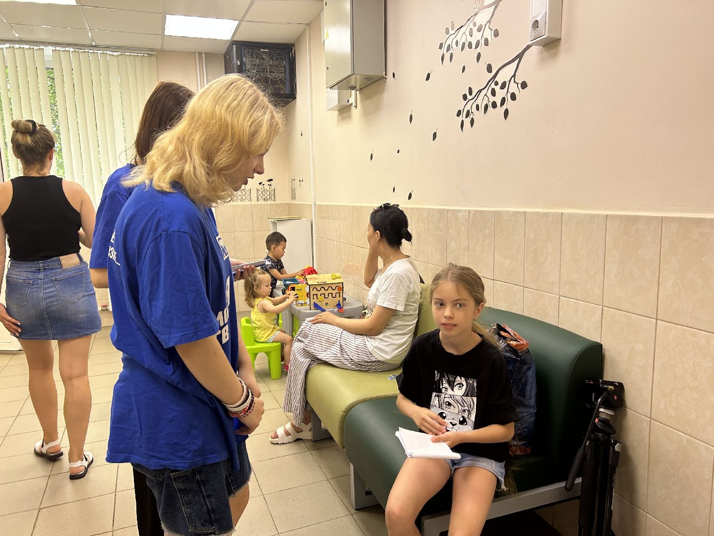 Волонтеры, акция, поликлиника