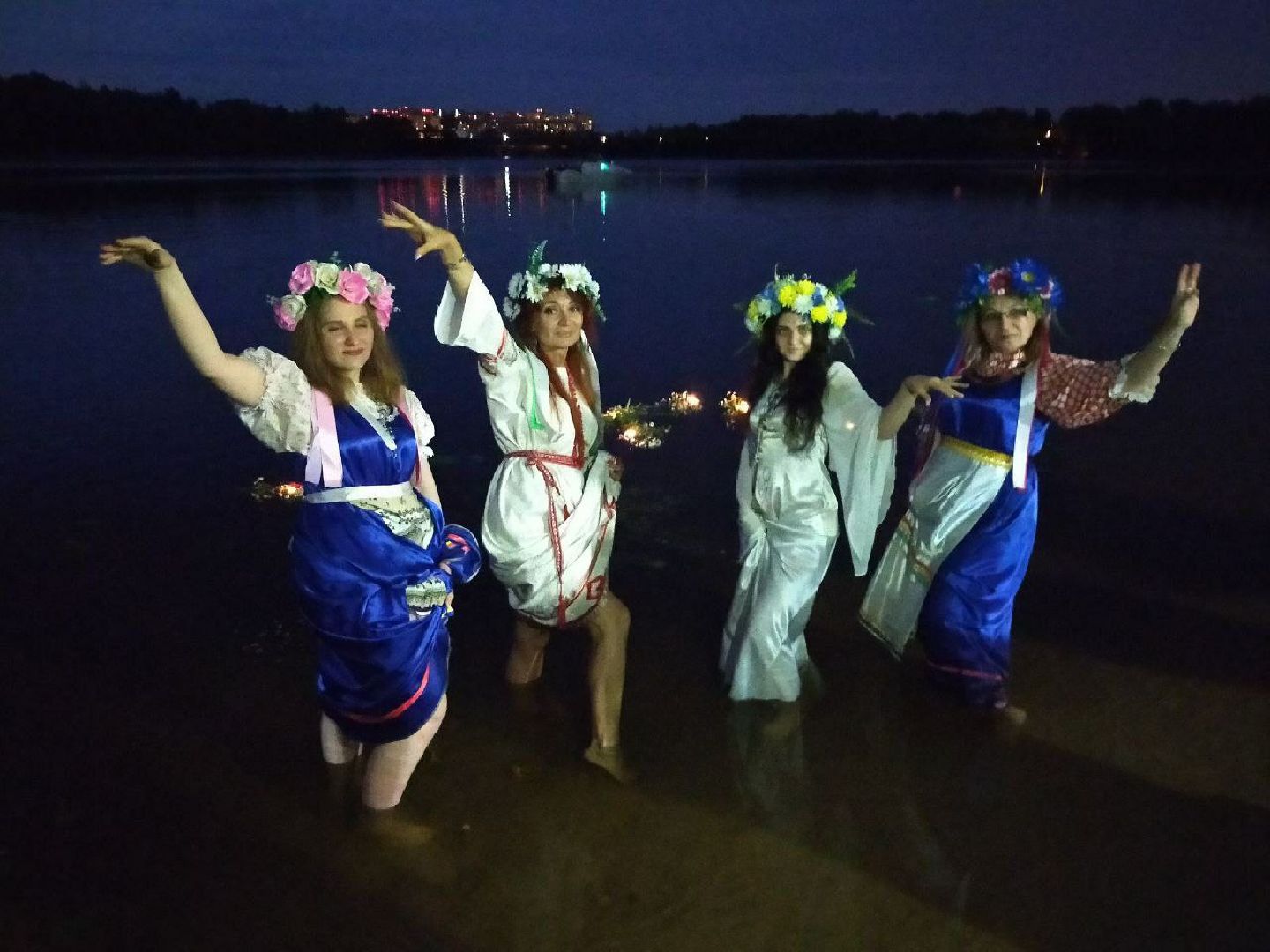 Долгопрудный, Ивана-Купала, славяне, праздник, волхв, гадания, парки