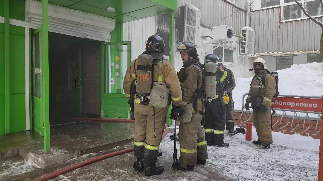 Лобня, города