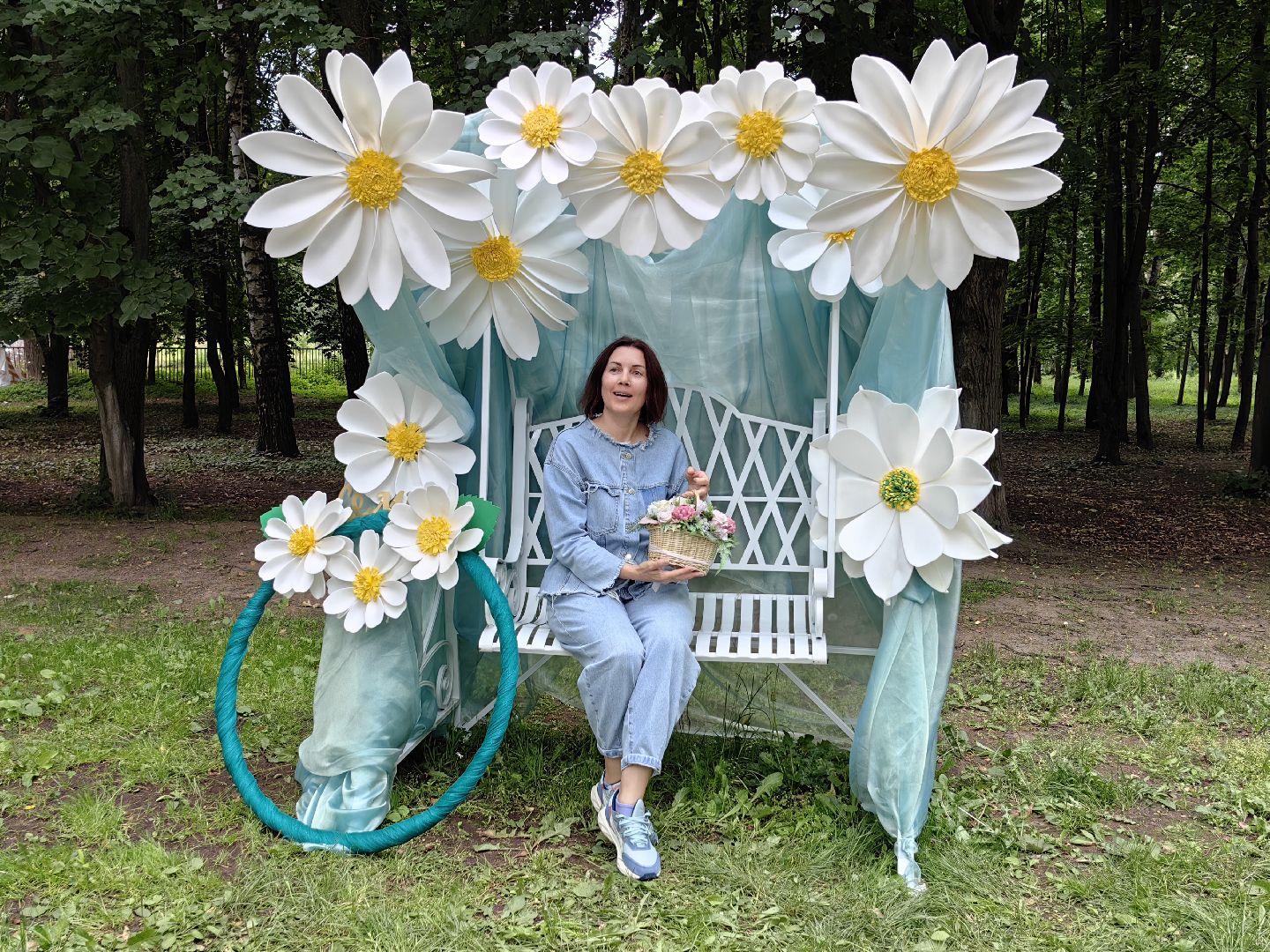 Праздник, день семьи, любви и верности, парк, шарики, подарки, пожелания