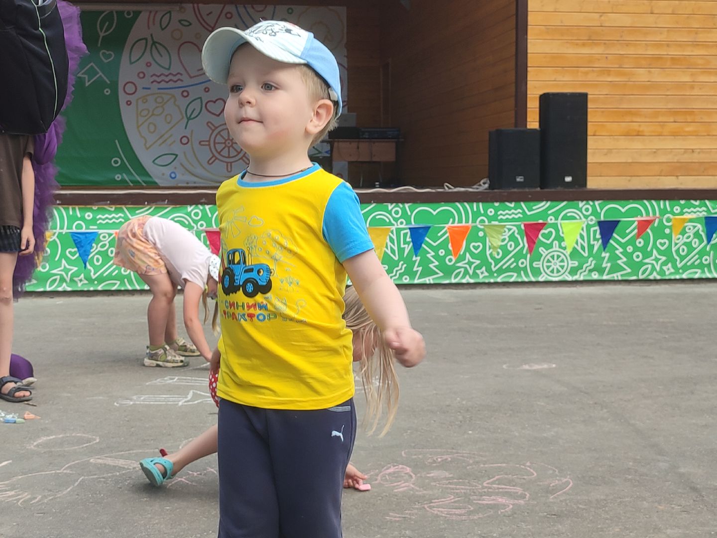 #дети, #талдом, #паркпобеды, #рисункинаасфальте, #мелки