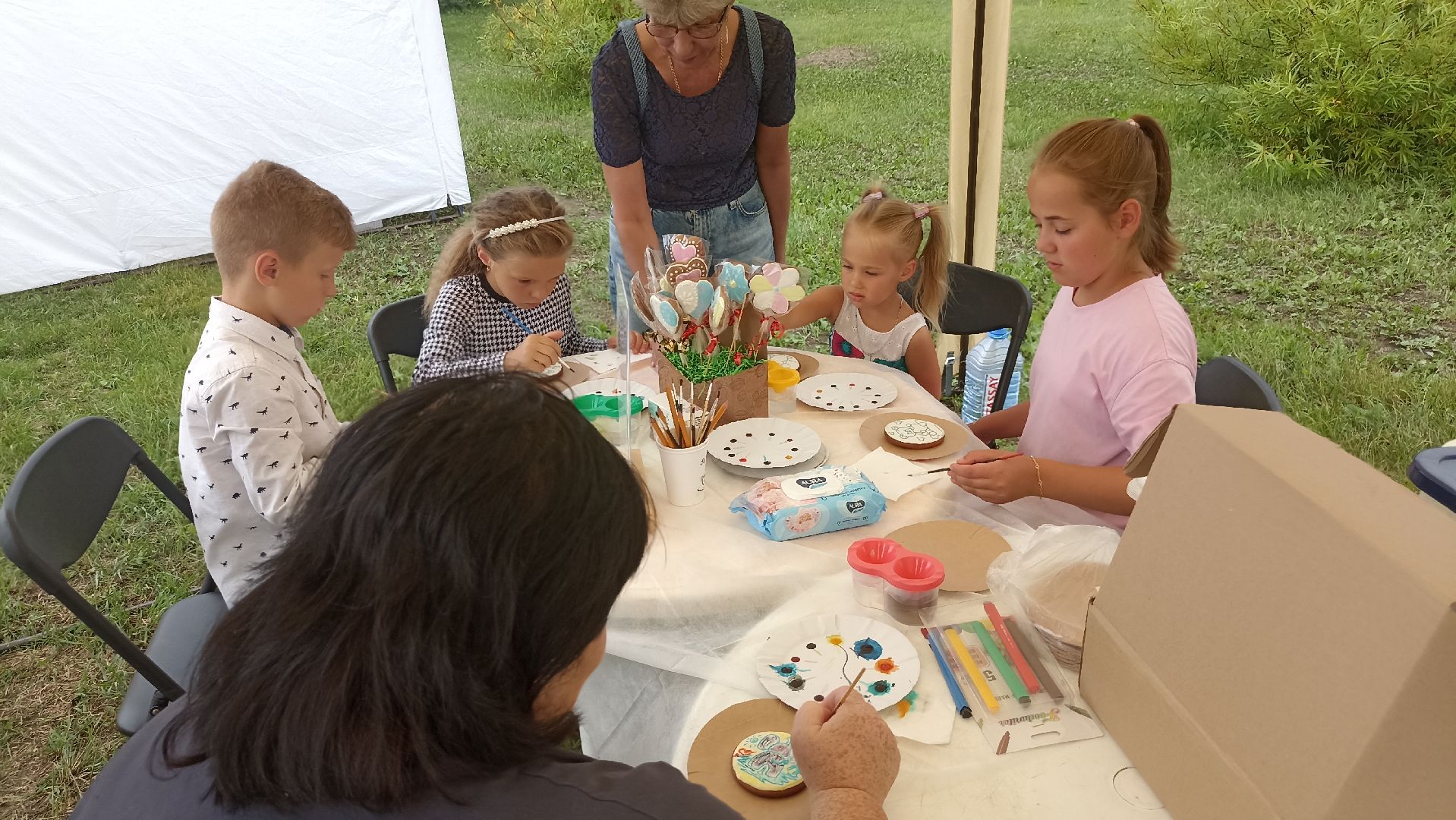 Серпухов, Подмосковье, Принарский парк, кукольный театр, День семьи, любви и верности