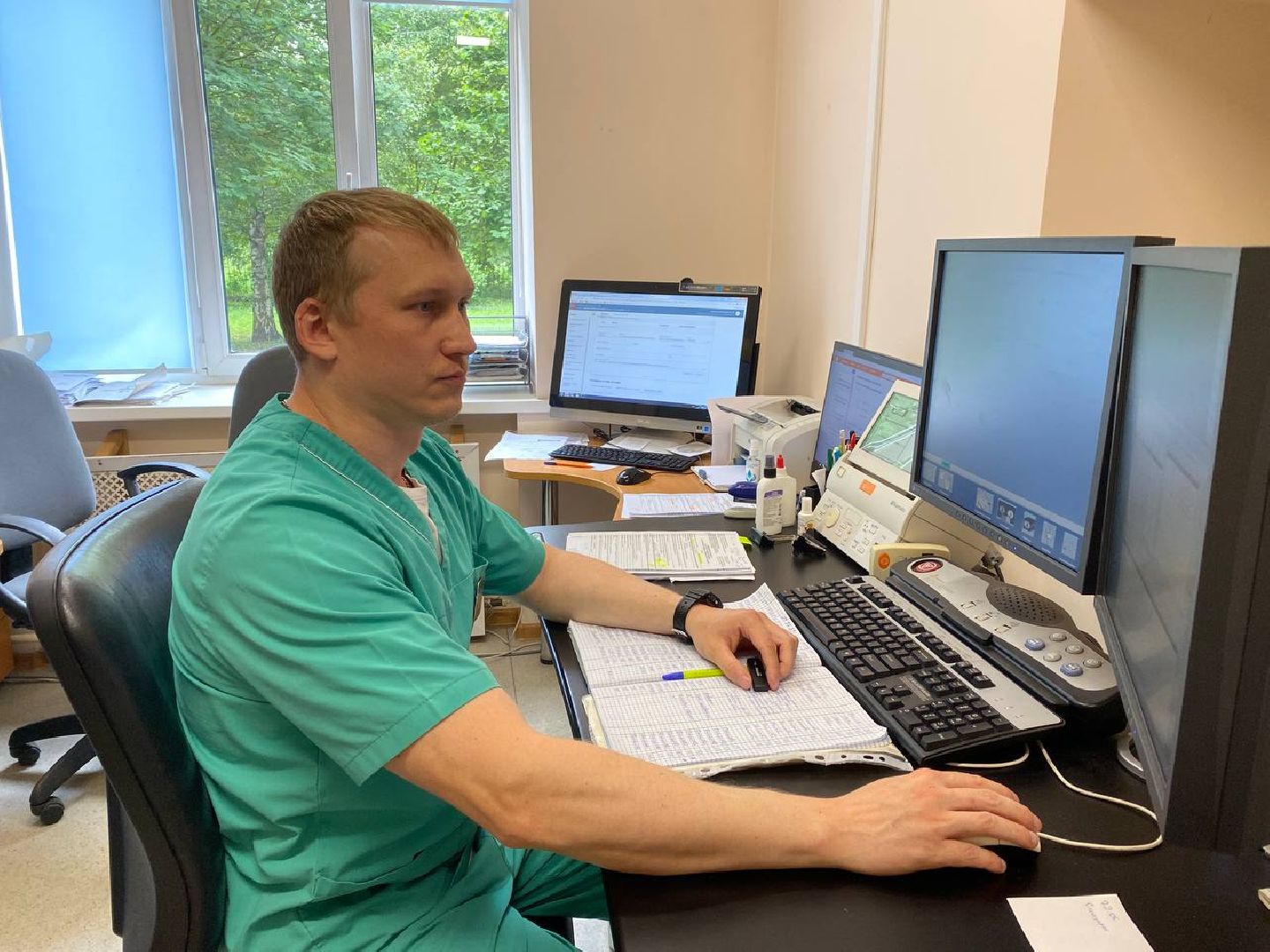 Чехов, медицина, медики, награда, грамота, врач, больница