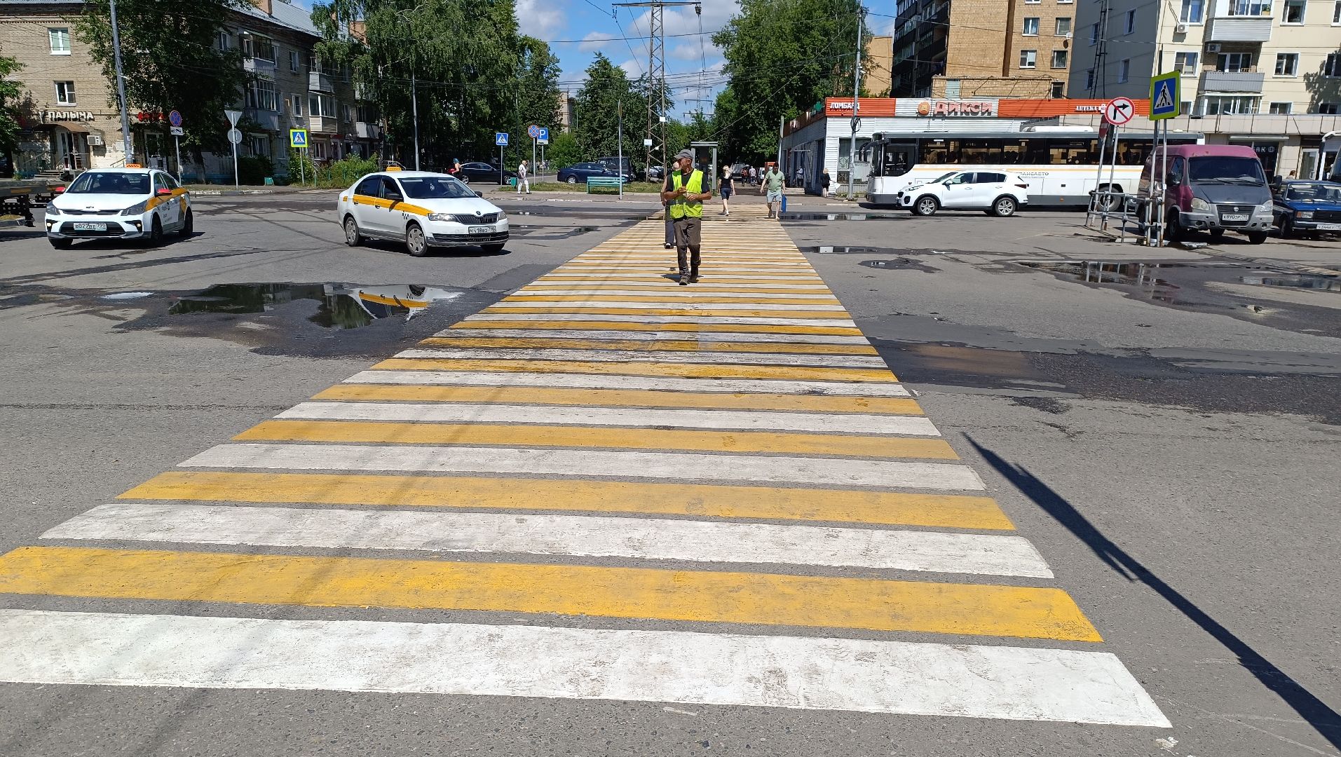 Лобня, дорога, пешеход