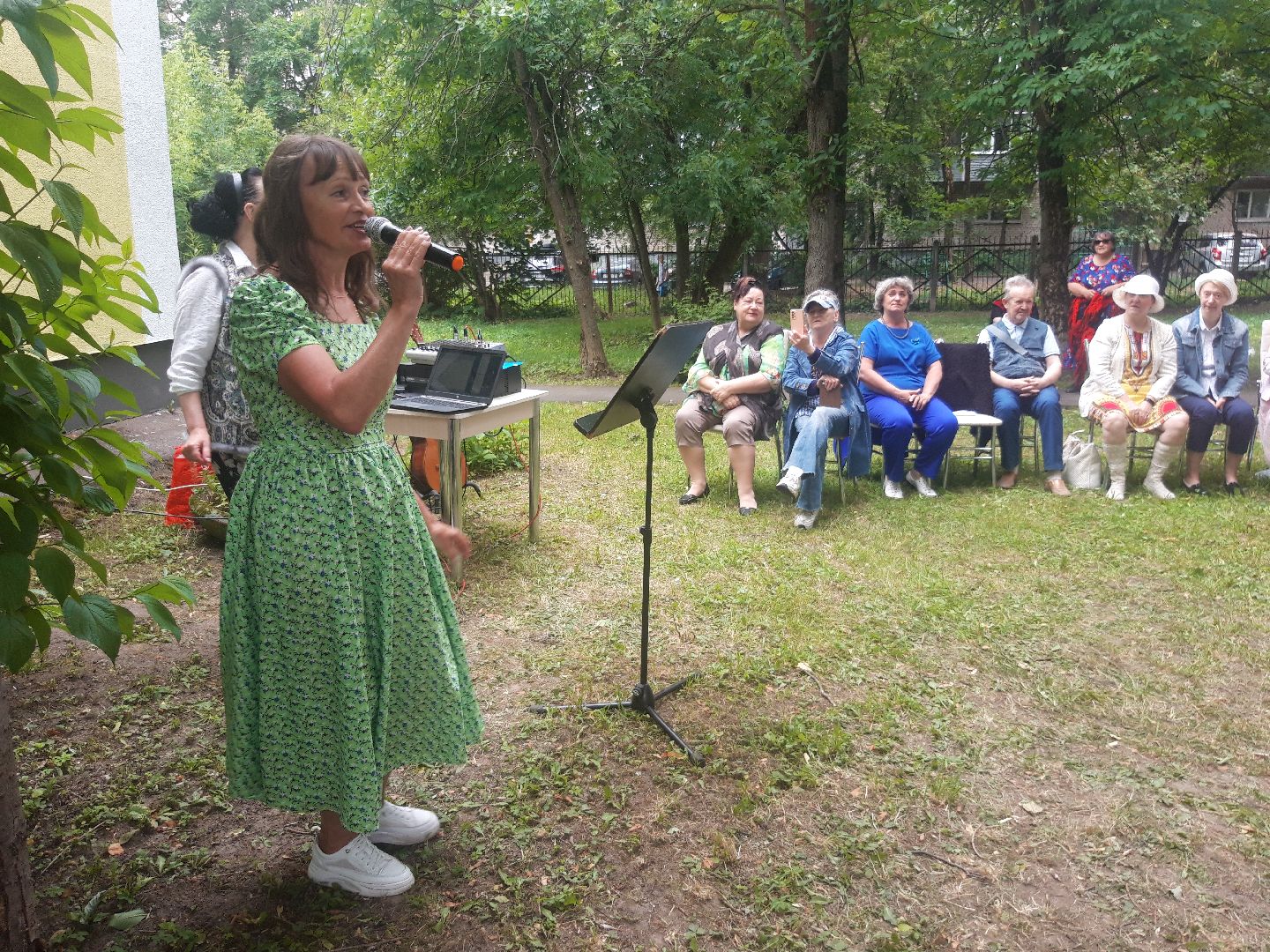 праздники, пенсионеры, доброе дело,