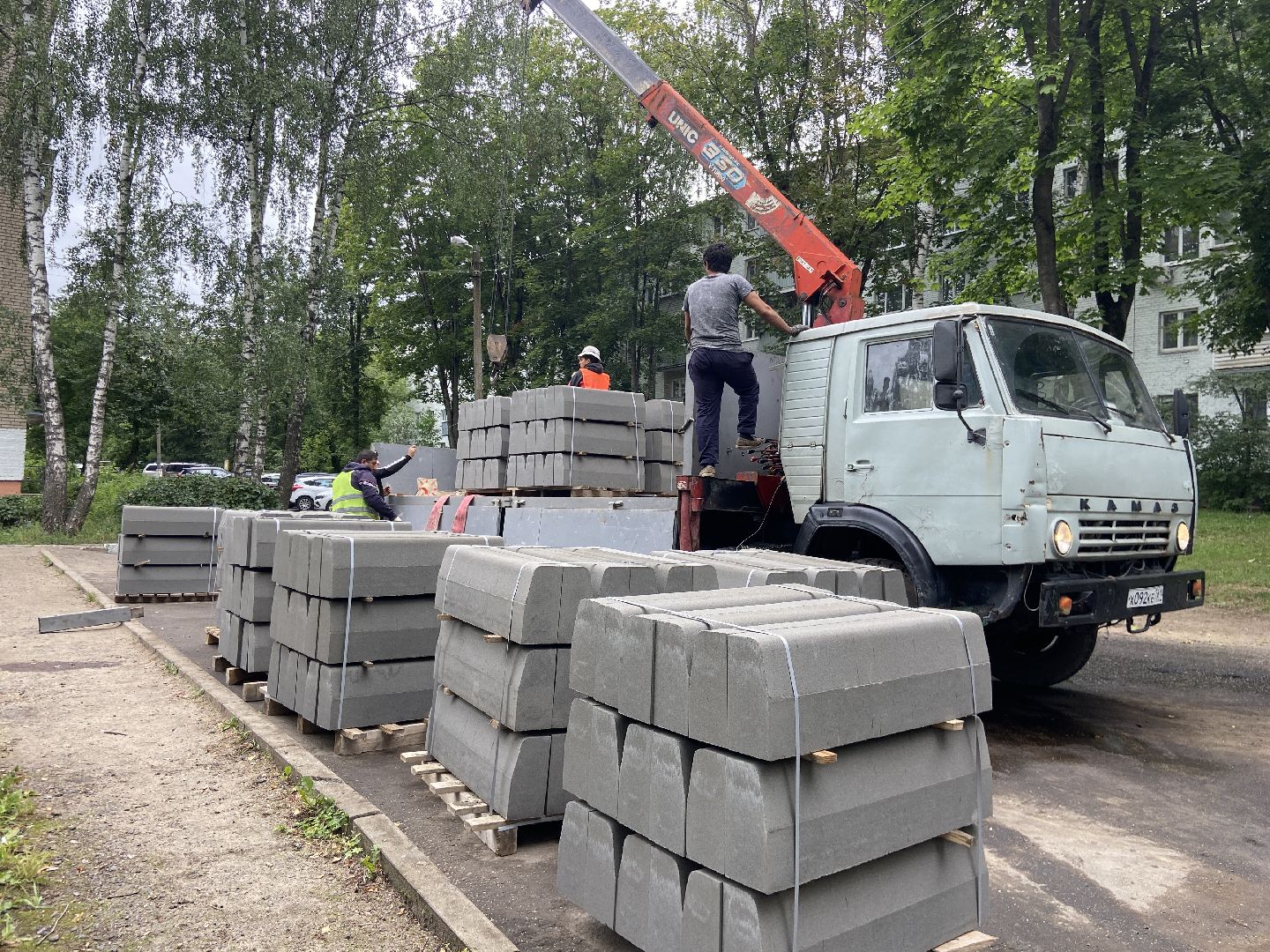 школы, ремонт дорог,