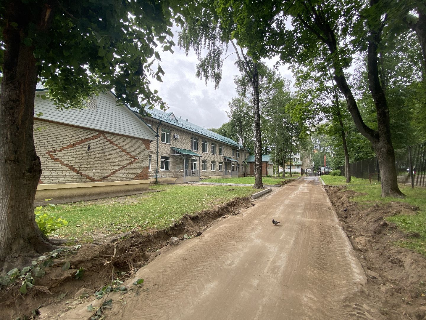 школы, ремонт дорог,