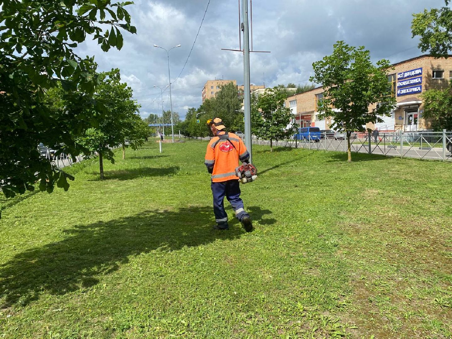 Чехов, благоустройство, трава, покос, город