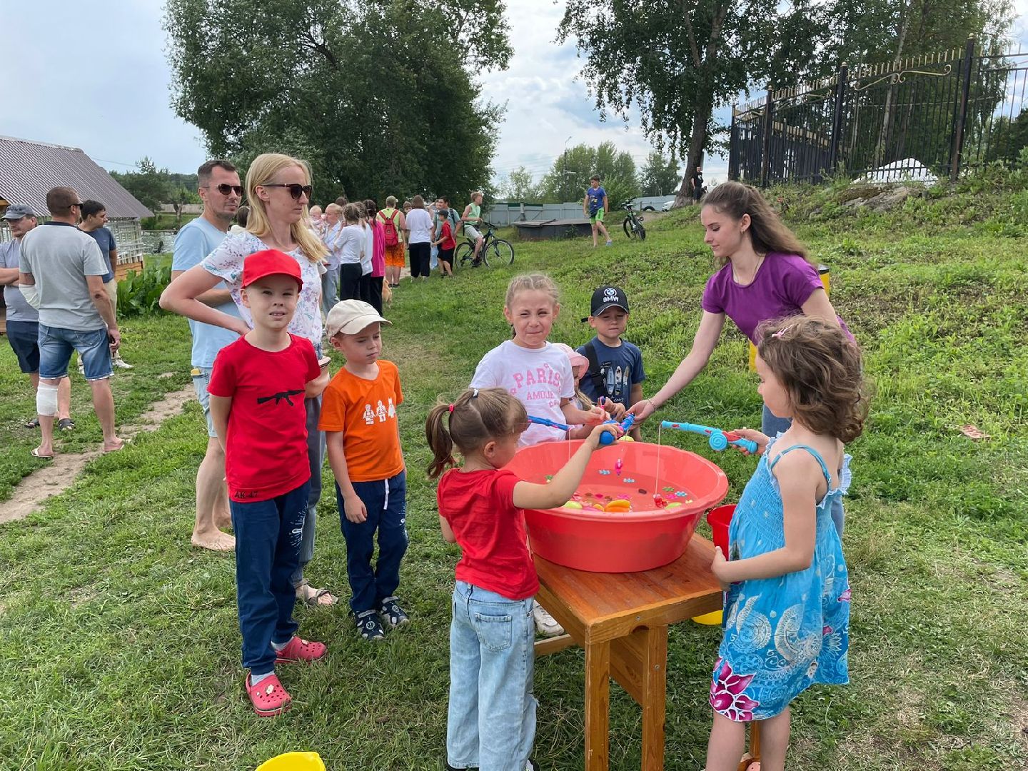 Раменское, культура, День рыбака в посёлке Гжелка