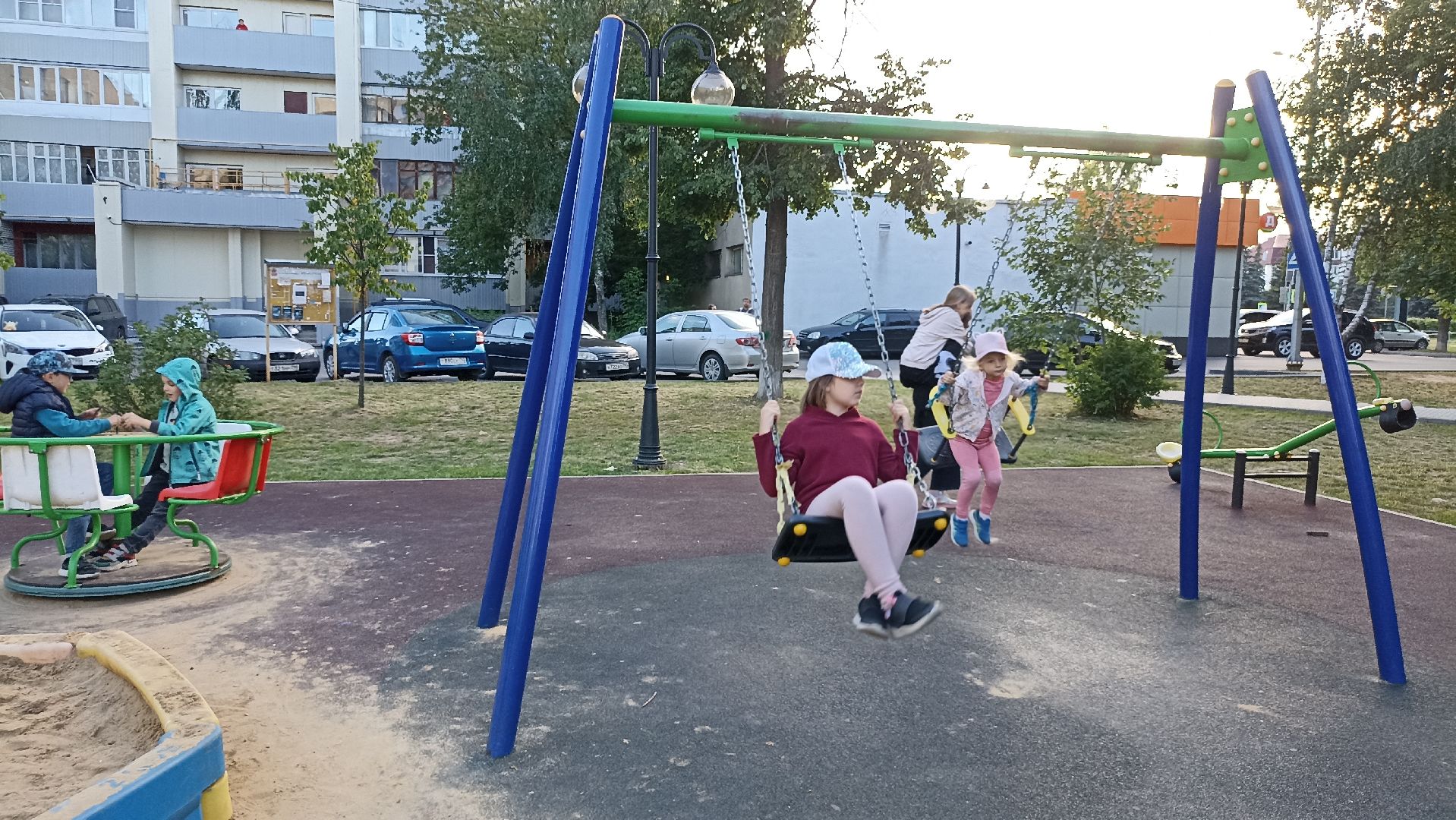 Серпухов, Подмосковье, день двора, дети, праздник, детская площадка