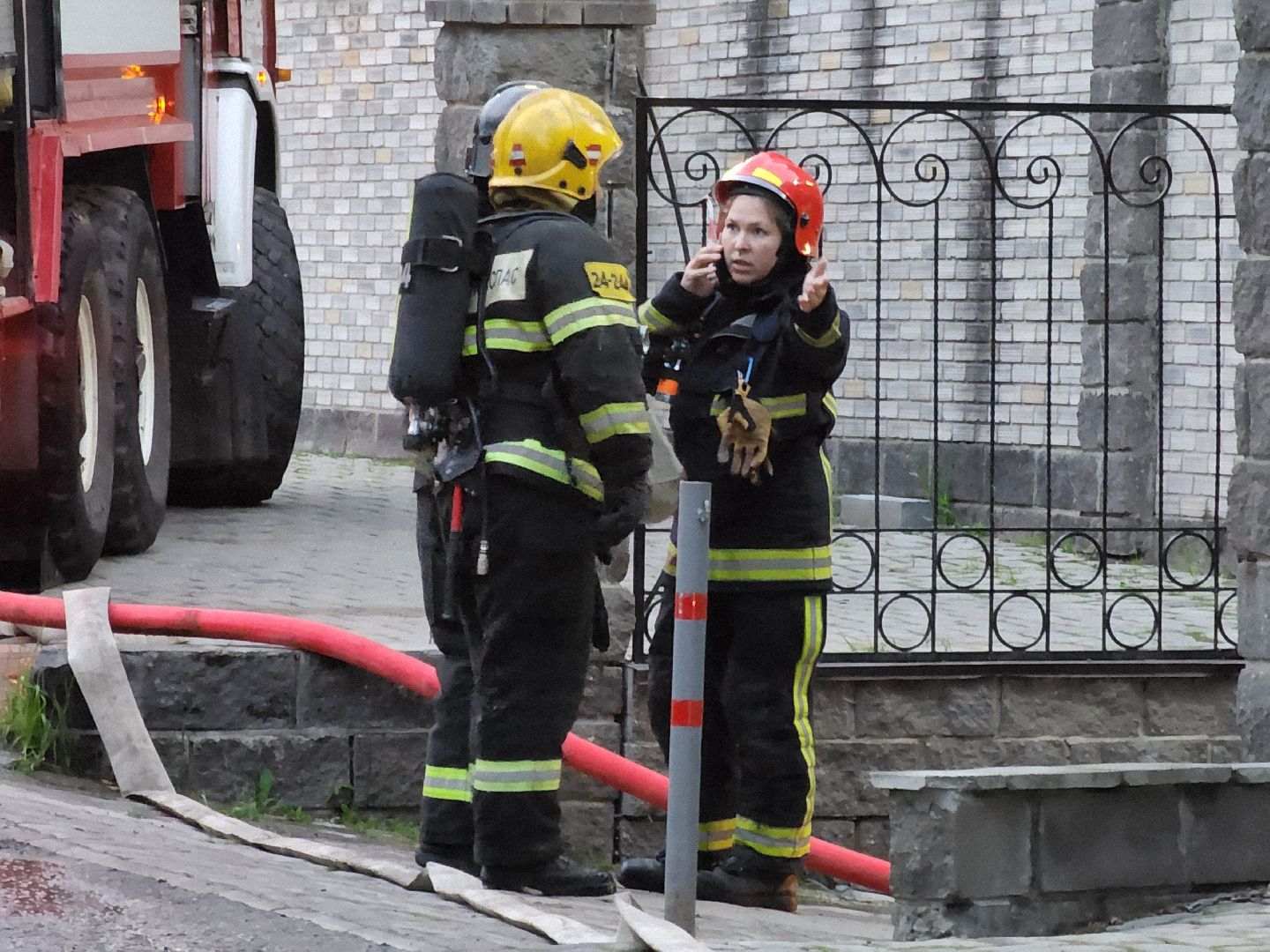 Одинцово, немчиновка, пожар, мчс, отель, спасатели, пожарные,