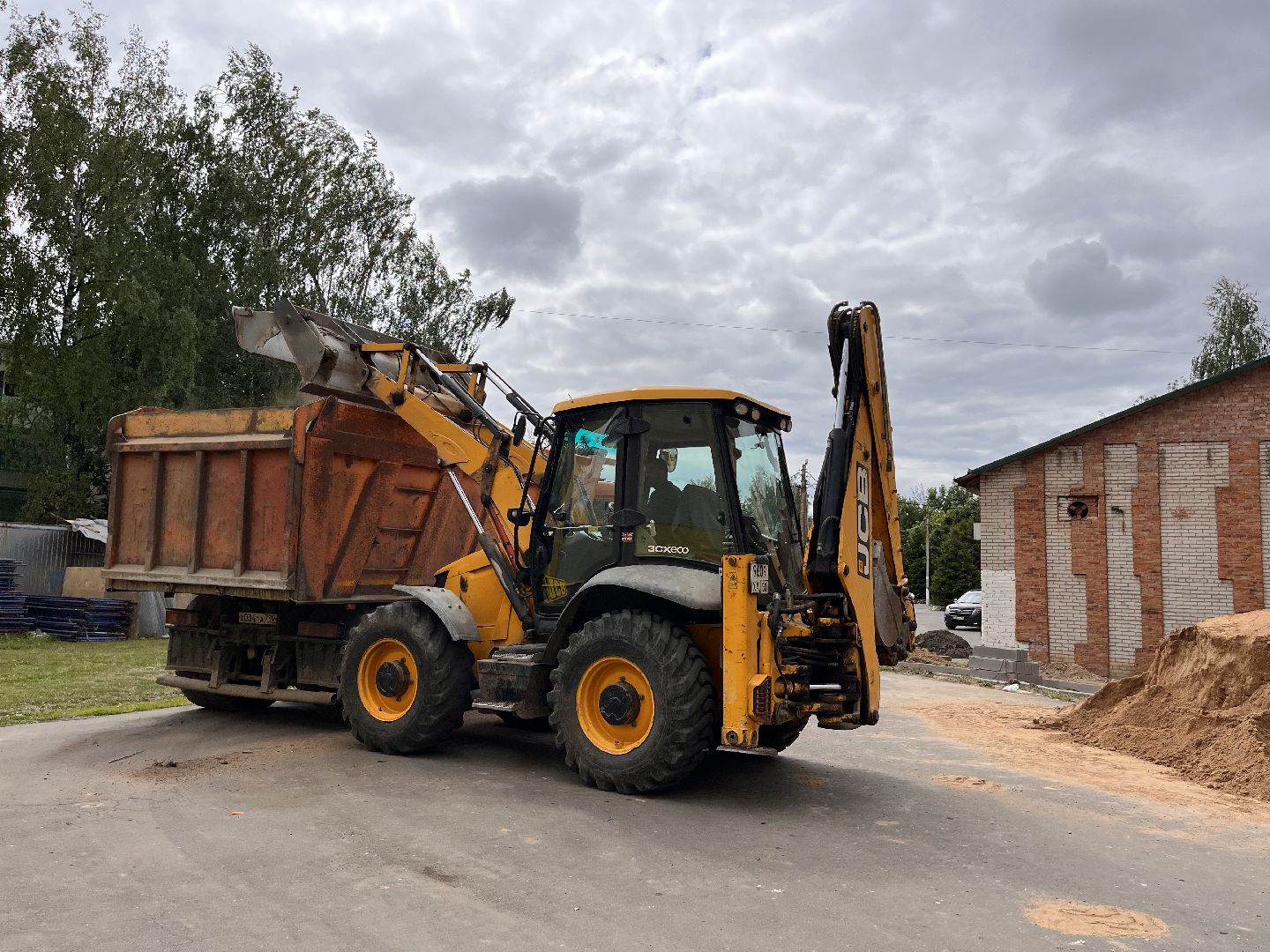 Дорога, асфальт, укладка асфальта