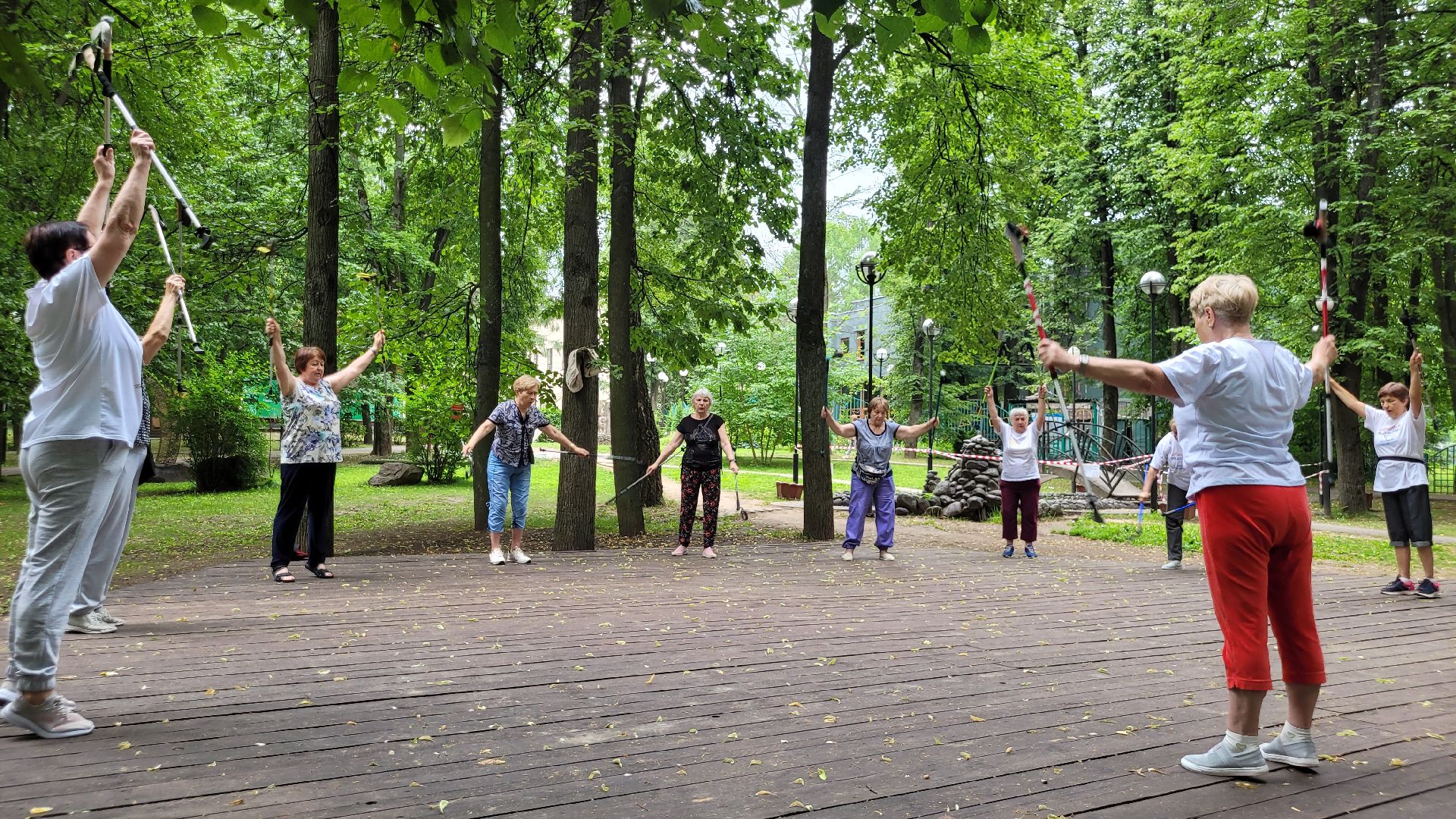 активное долголетие; скандинавская ходьба; здоровье; видное