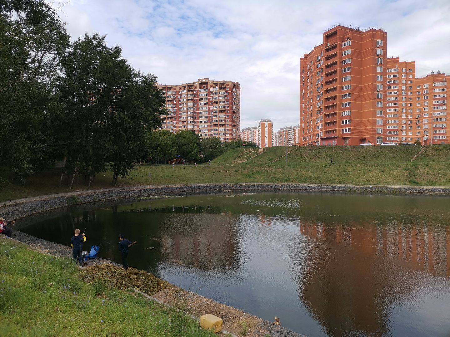 уборка мусора, пруд, мкрн Южный, Котельники