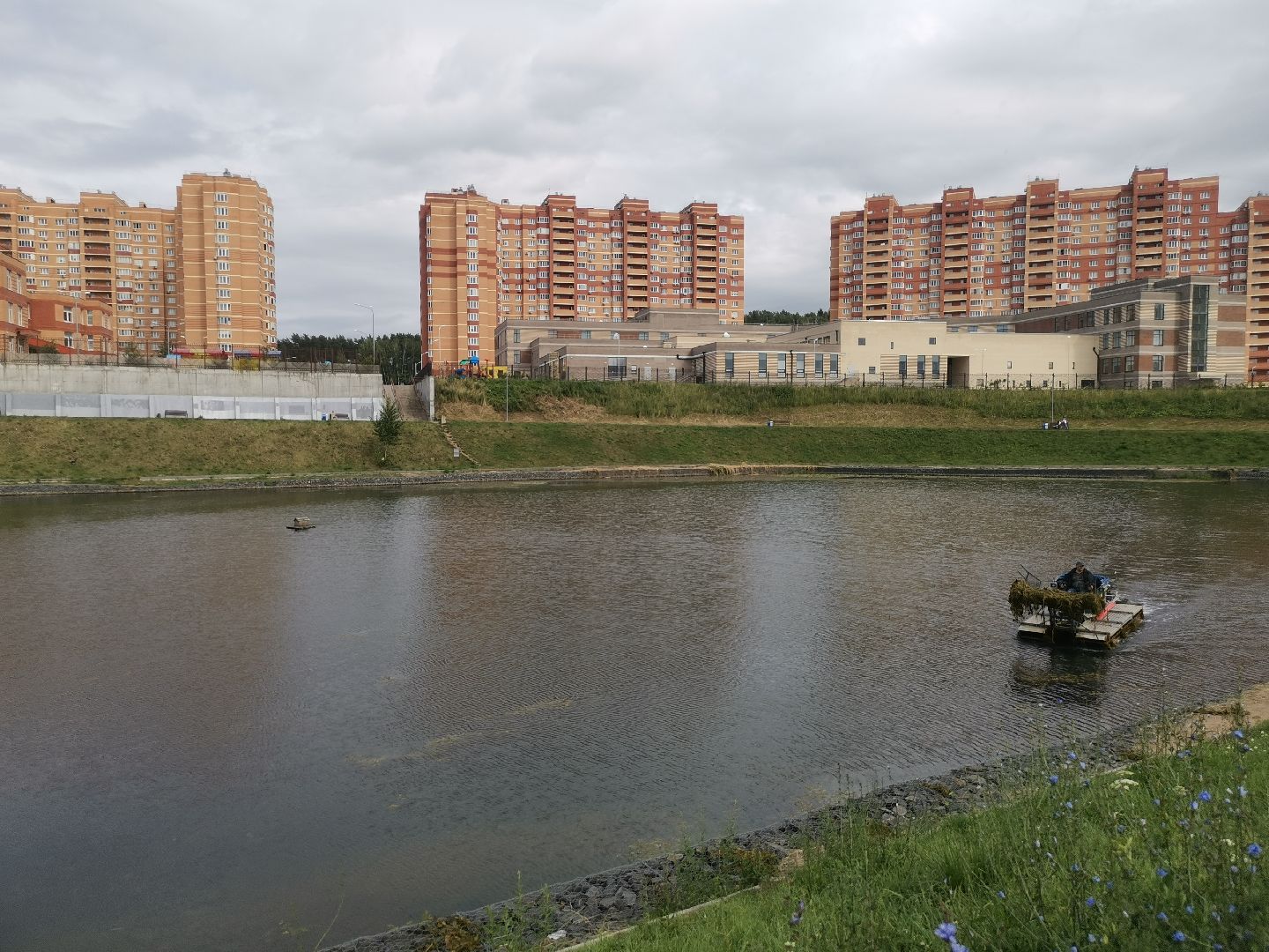 уборка мусора, пруд, мкрн Южный, Котельники