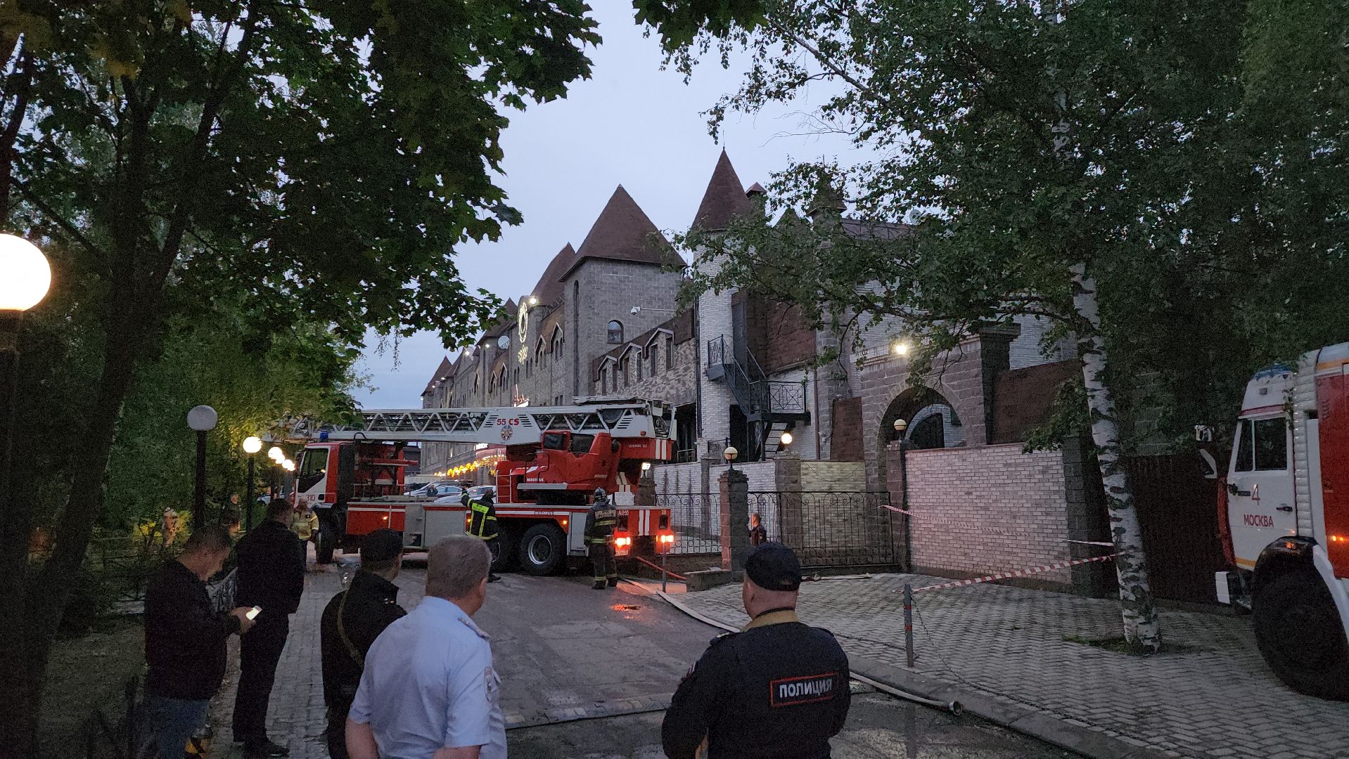 Одинцово, Немчиновка, пожар, мчс,пожарные,отель,