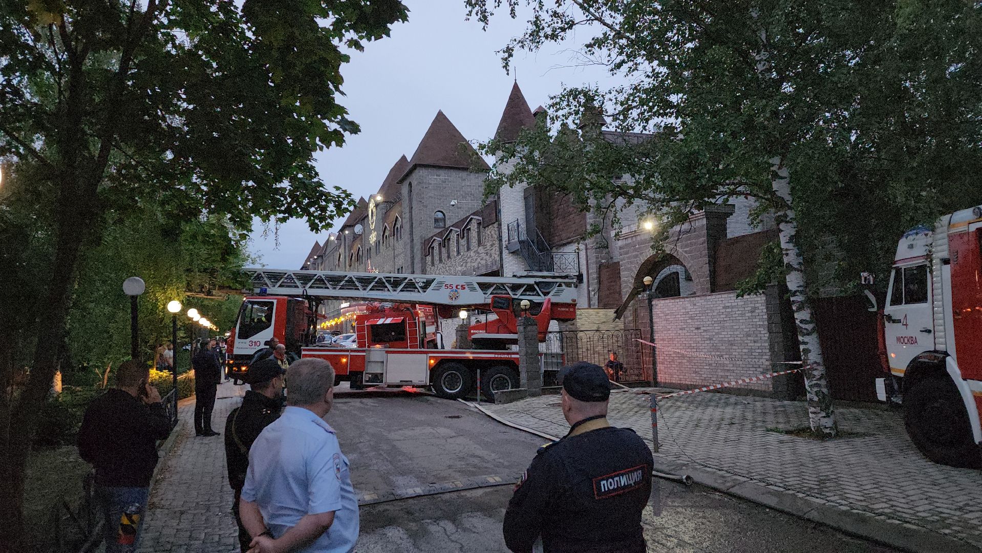 Одинцово, Немчиновка, пожар, мчс,пожарные,отель,