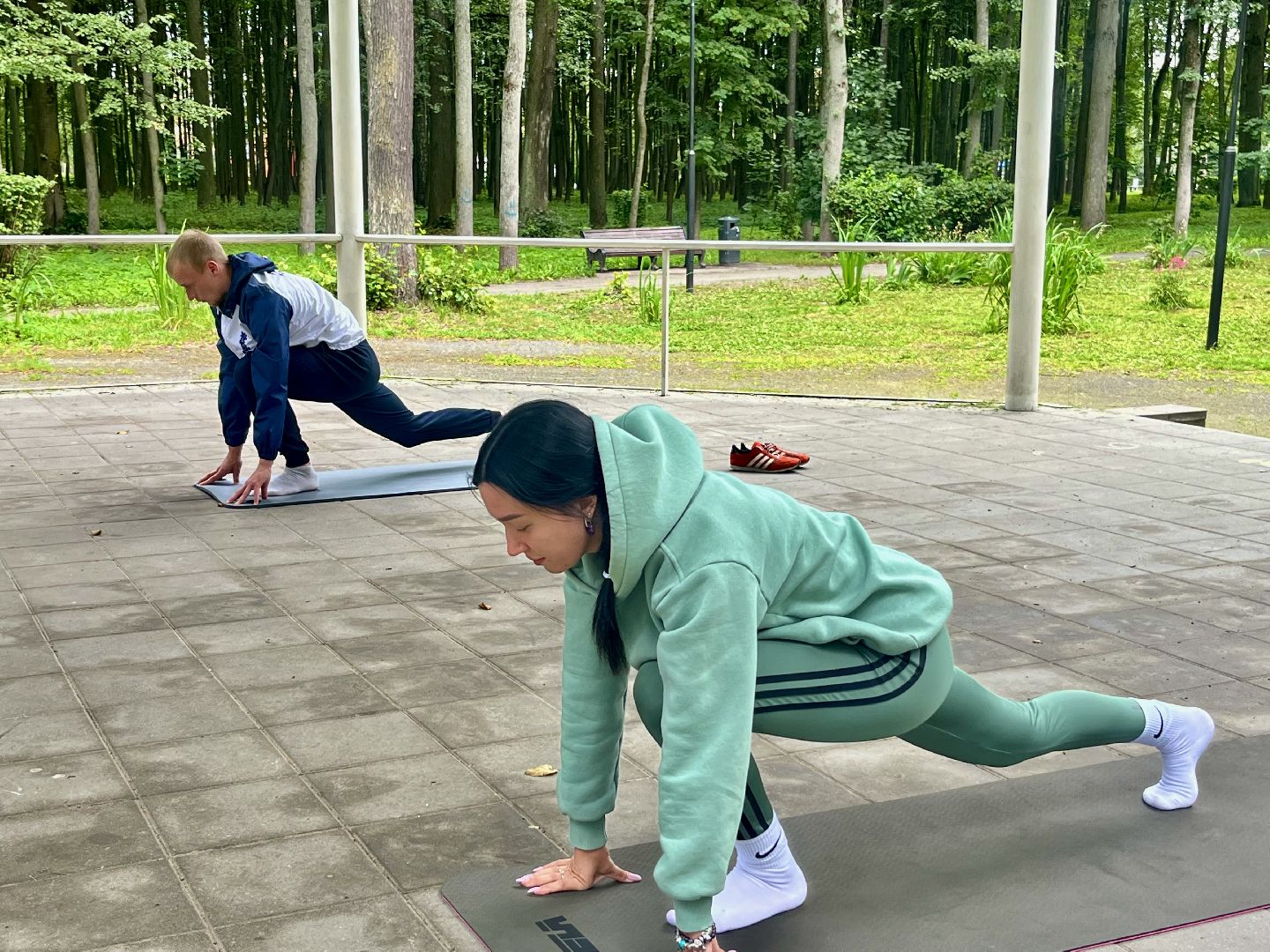 Наро-Фоминск, центральный парк, лето в Подмосковье, ЗОЖ, йога, гвоздестояние