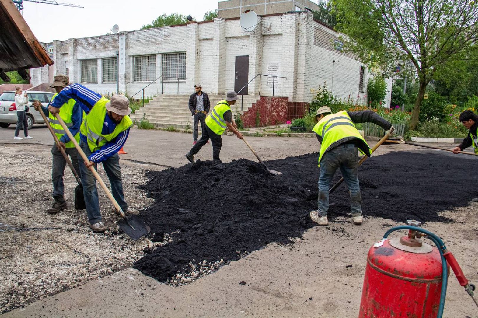 Подольск, двор, ямочный ремонт, асфальт, благоустройство