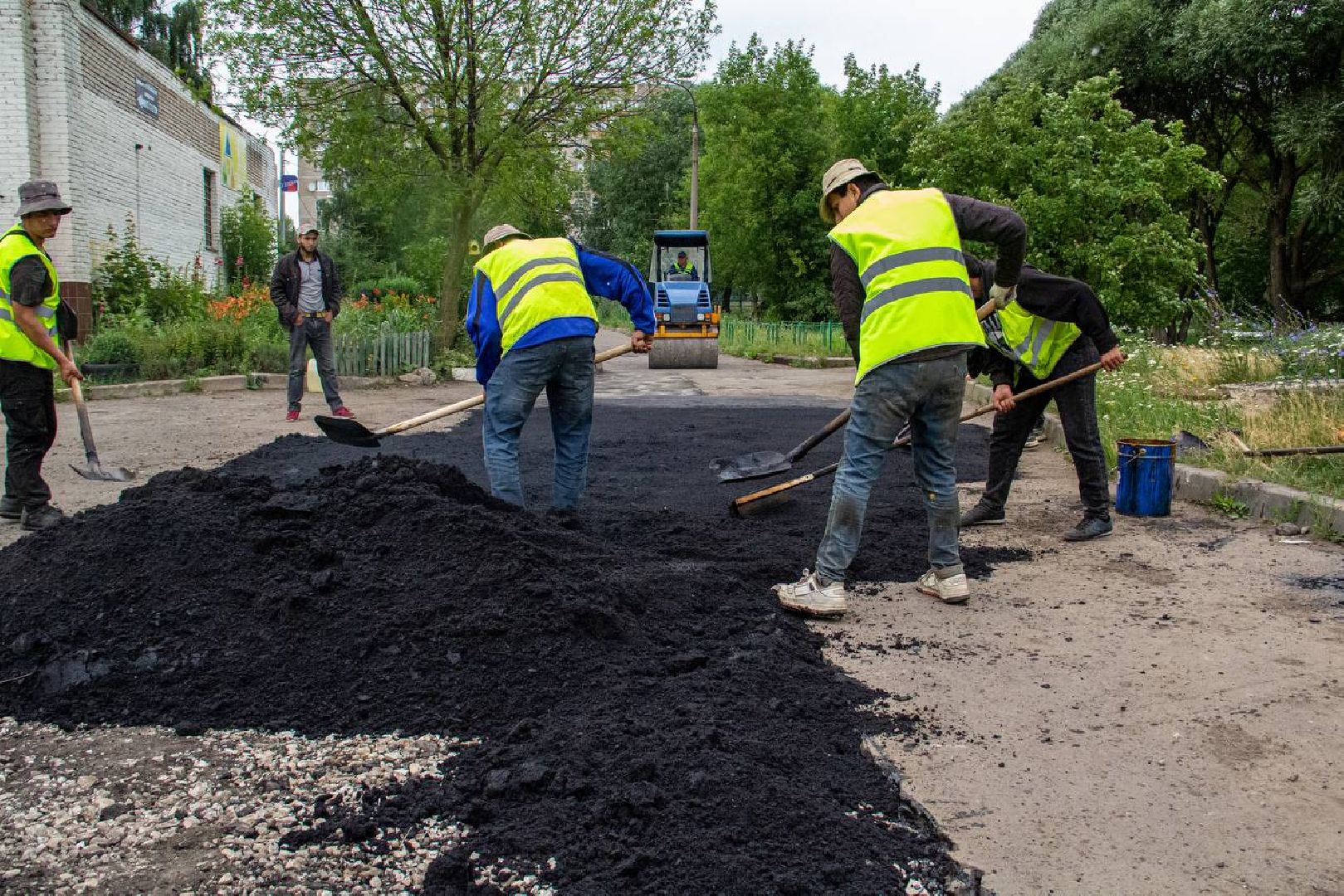 Подольск, двор, ямочный ремонт, асфальт, благоустройство