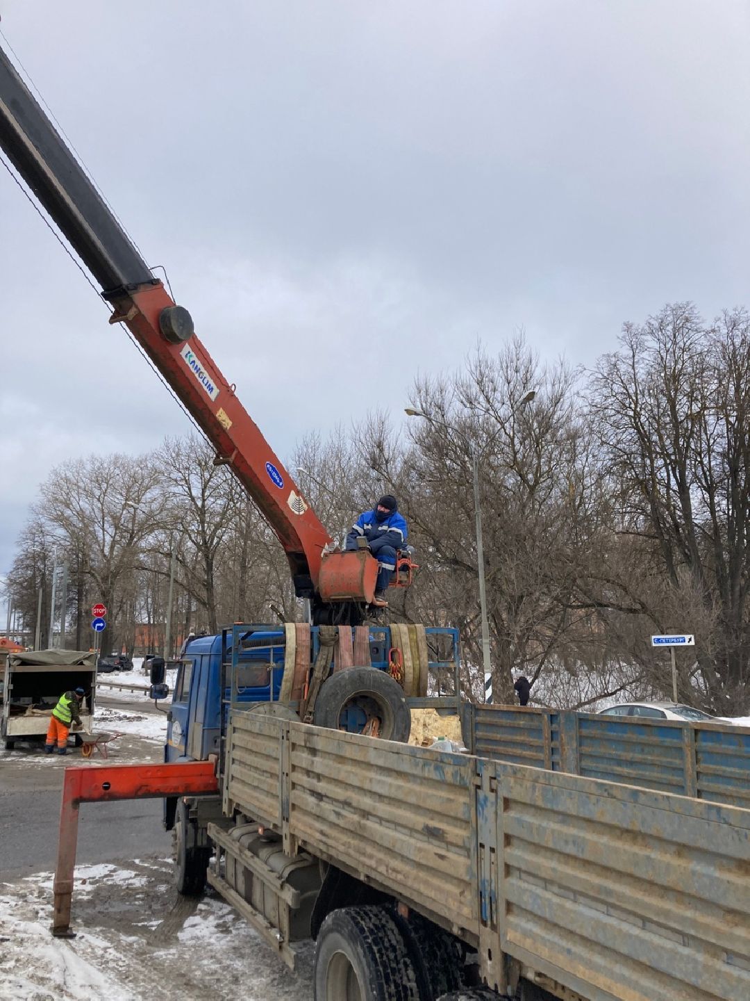 Клин, Дороги