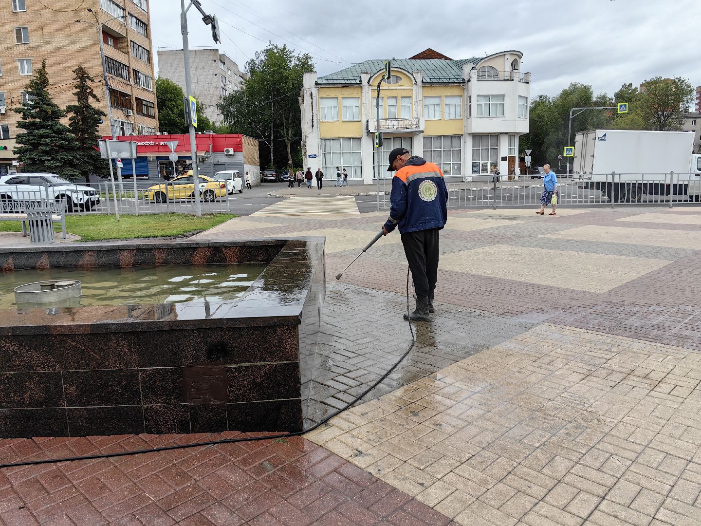 Фонтан, чаши, обработка, площадь