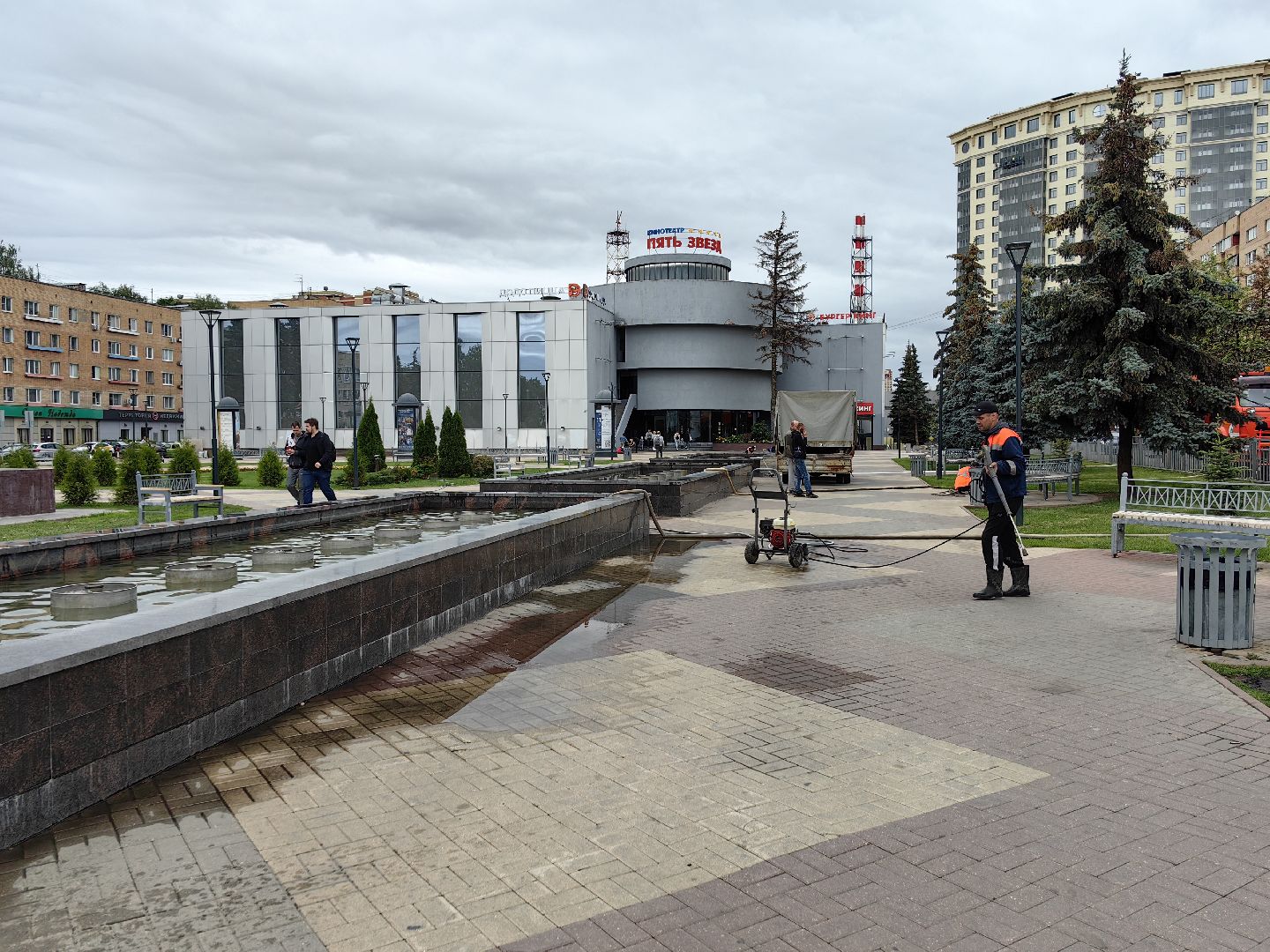 Фонтан, чаши, обработка, площадь