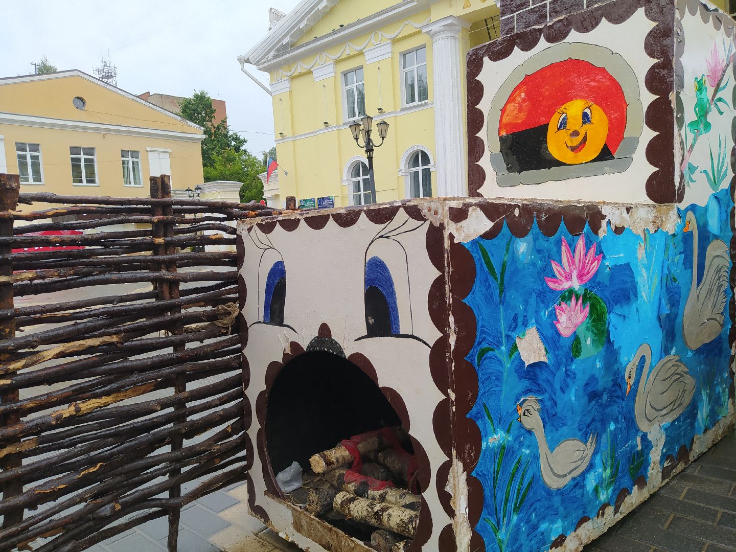 Дедовск, фотозона, сказки, персонажи, дети, колобок