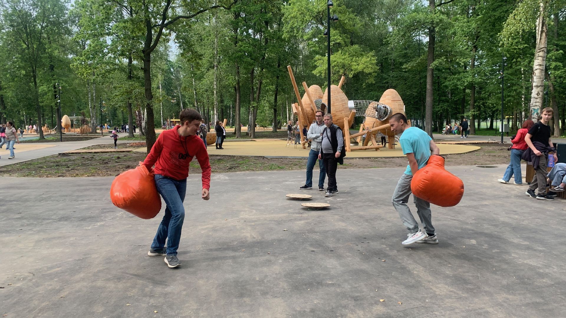 Ступино, парк островского, молодежное лето