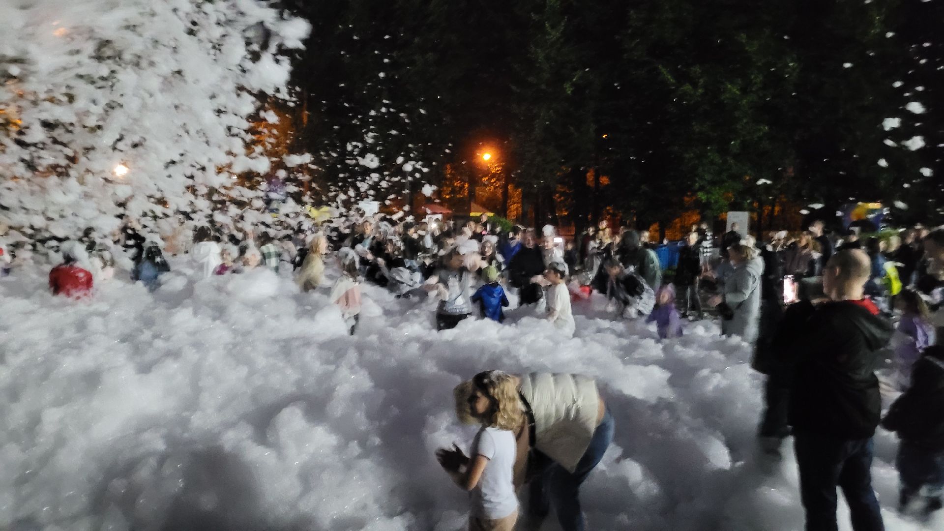 вечеринка; пати; видное; праздник; фестиваль