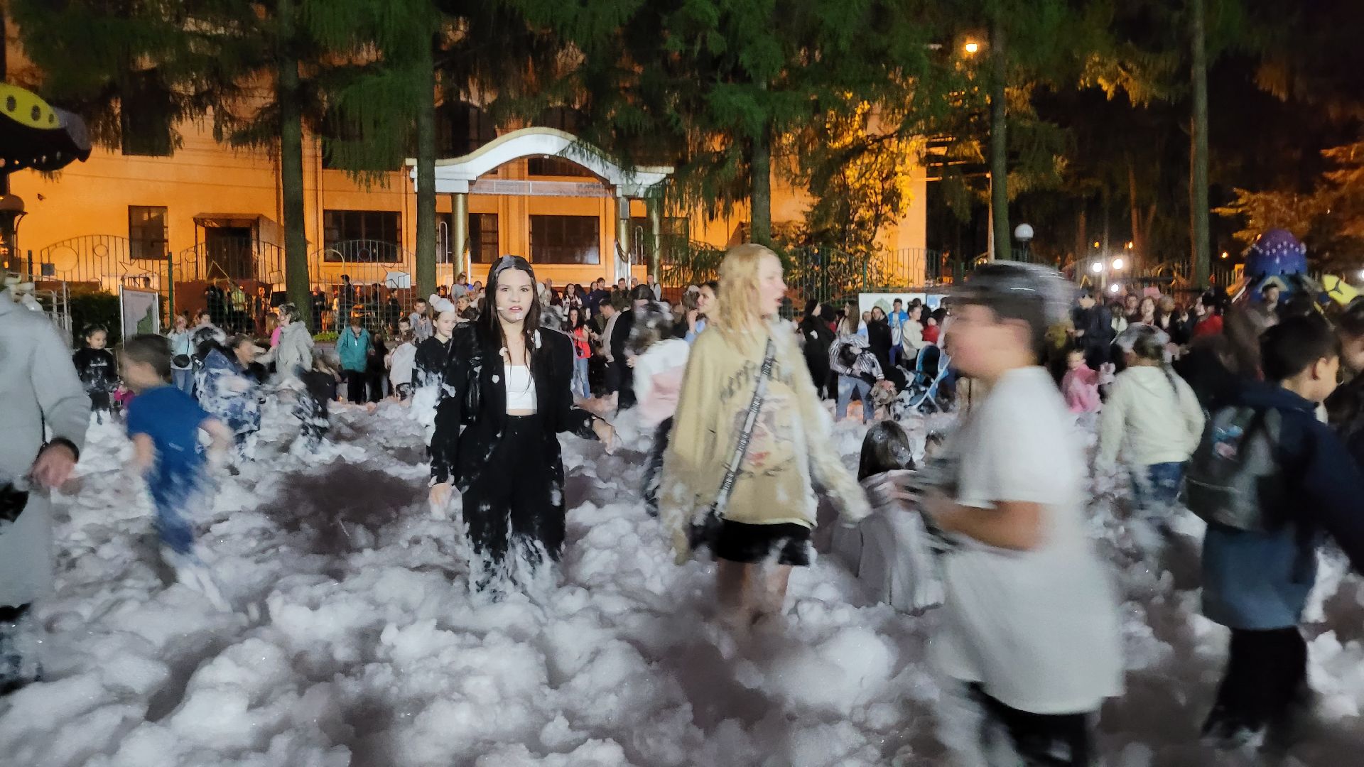 вечеринка; пати; видное; праздник; фестиваль