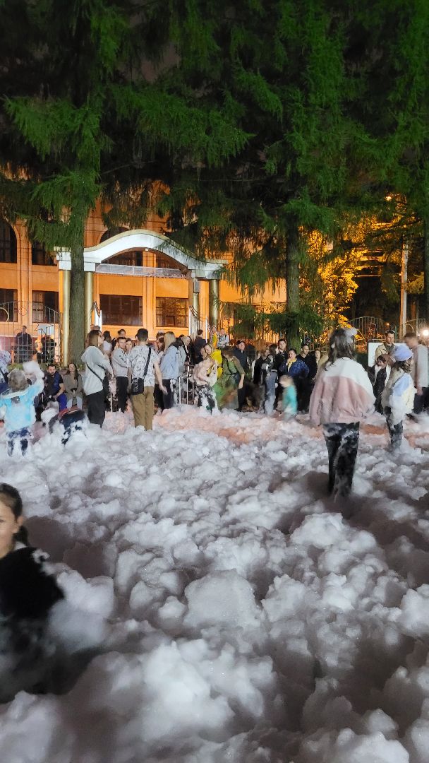 вечеринка; пати; видное; праздник; фестиваль