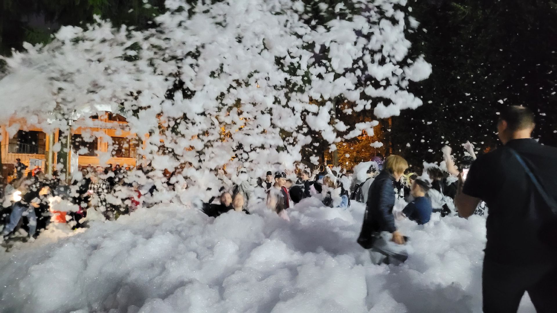 вечеринка; пати; видное; праздник; фестиваль