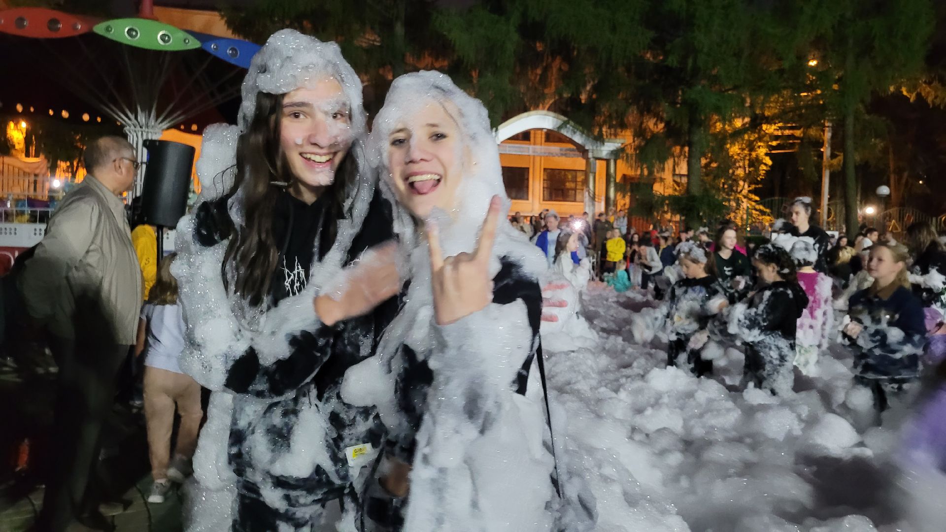 вечеринка; пати; видное; праздник; фестиваль