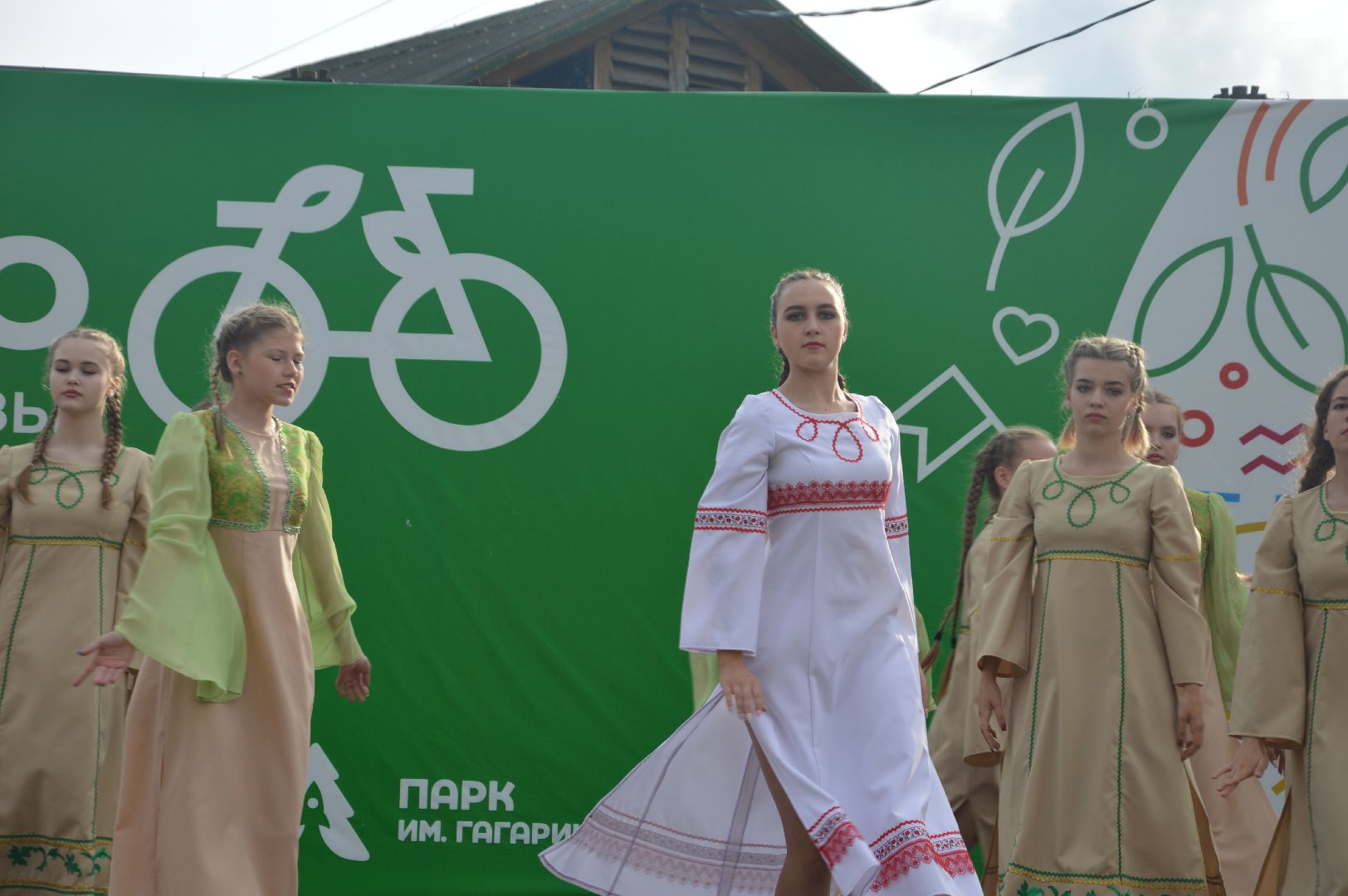 Шатура, центральный парк, День семьи любви и верности, Ирина Ваврик