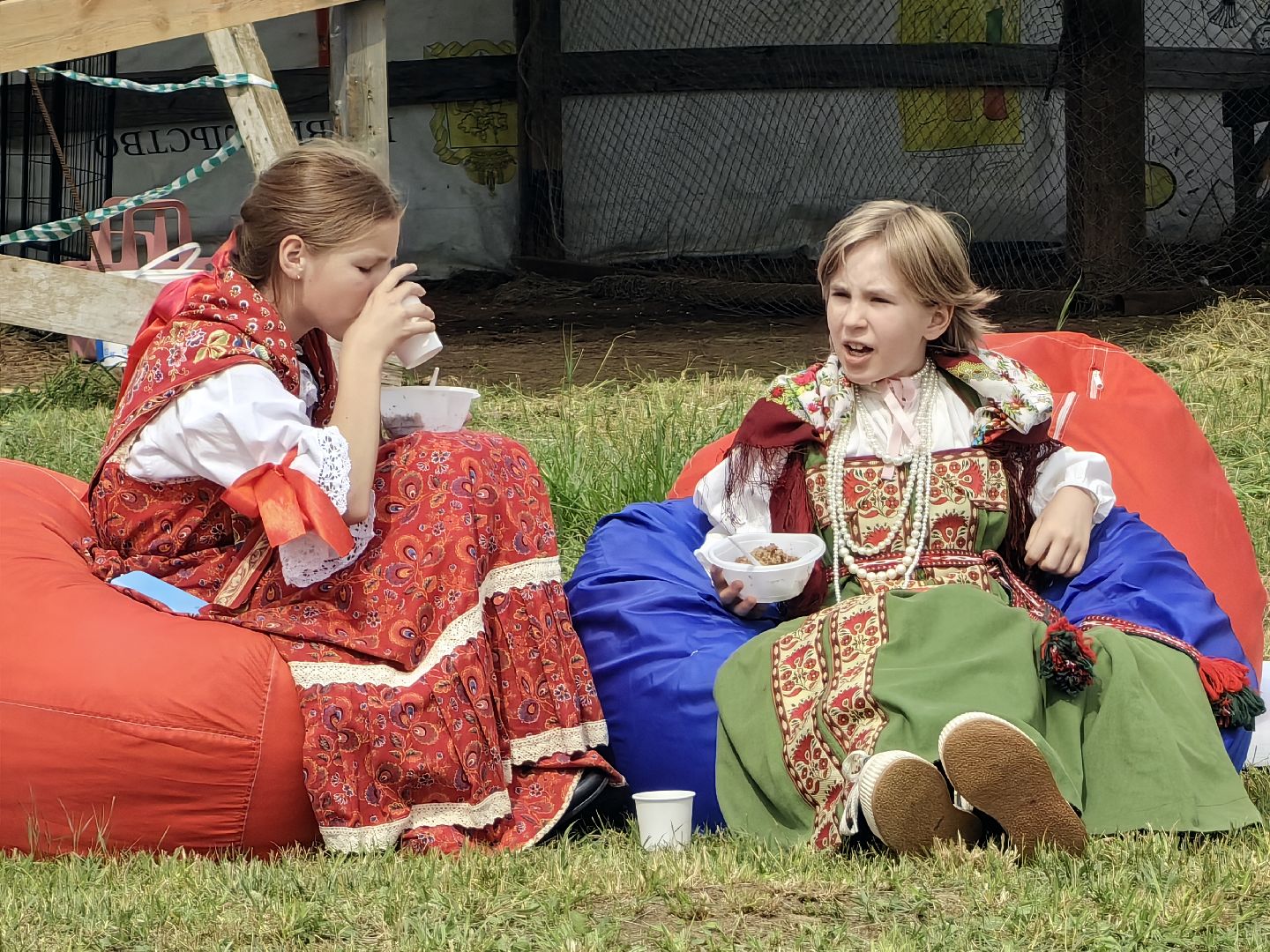 Фестиваль, полевая кухня, каша, чай, храм