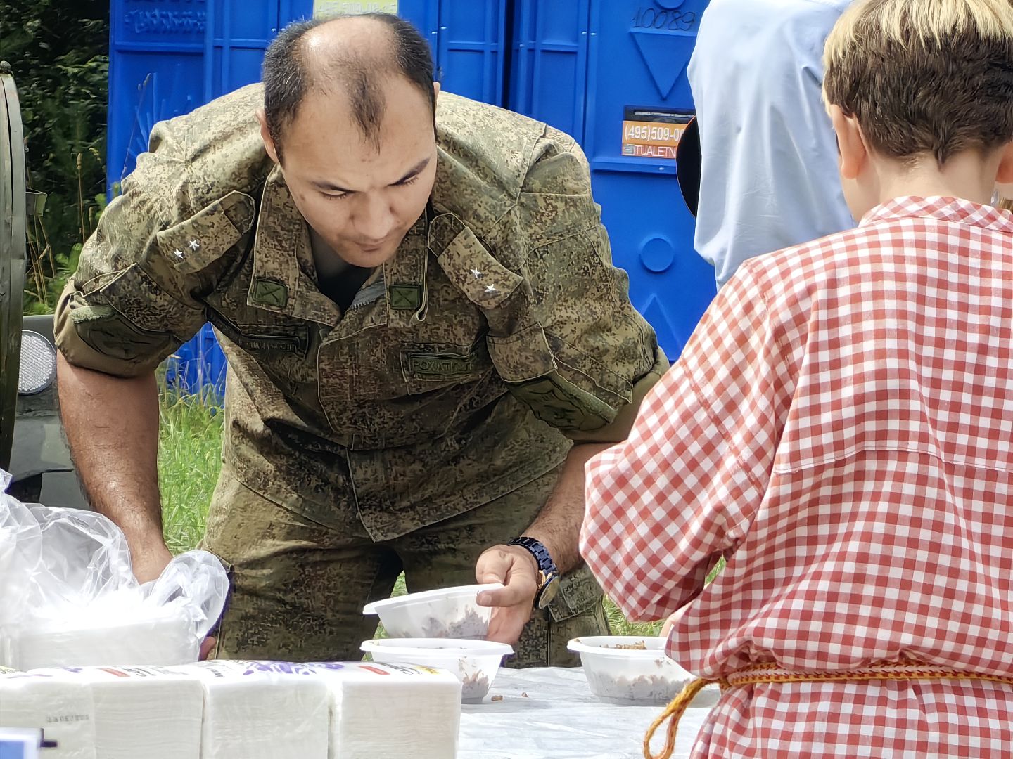 Фестиваль, полевая кухня, каша, чай, храм