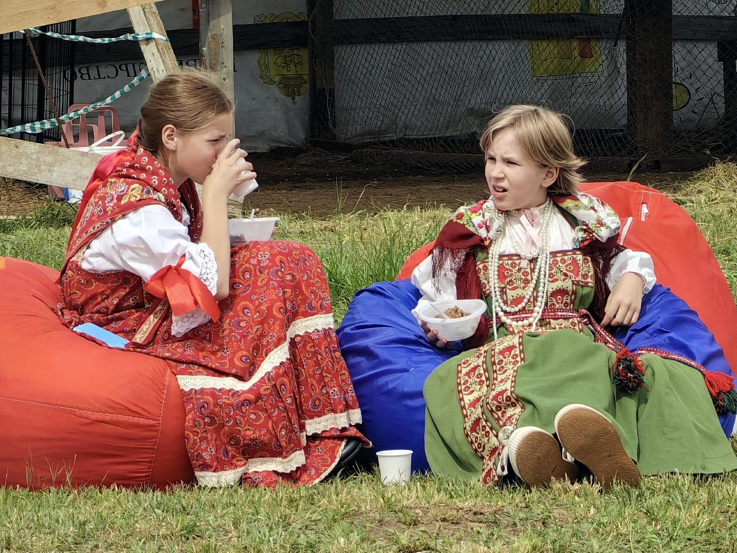 Фестиваль, полевая кухня, каша, чай, храм