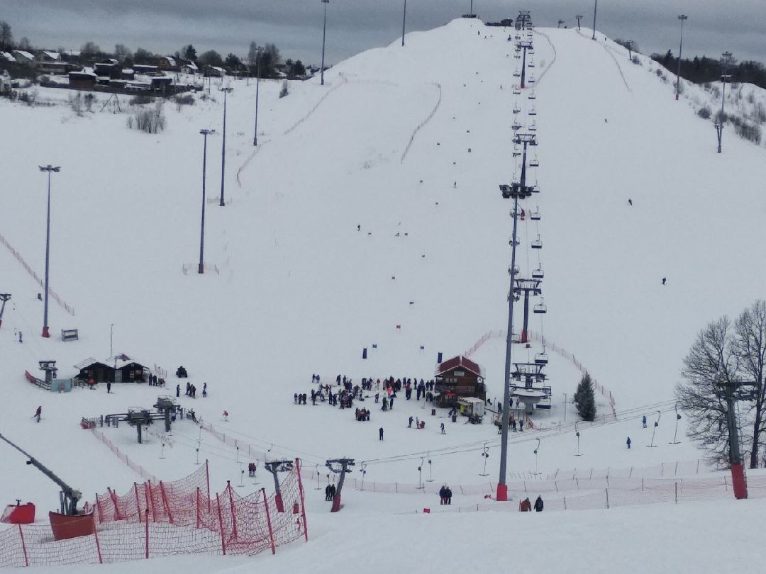 Дмитров, Горнолыжная школа