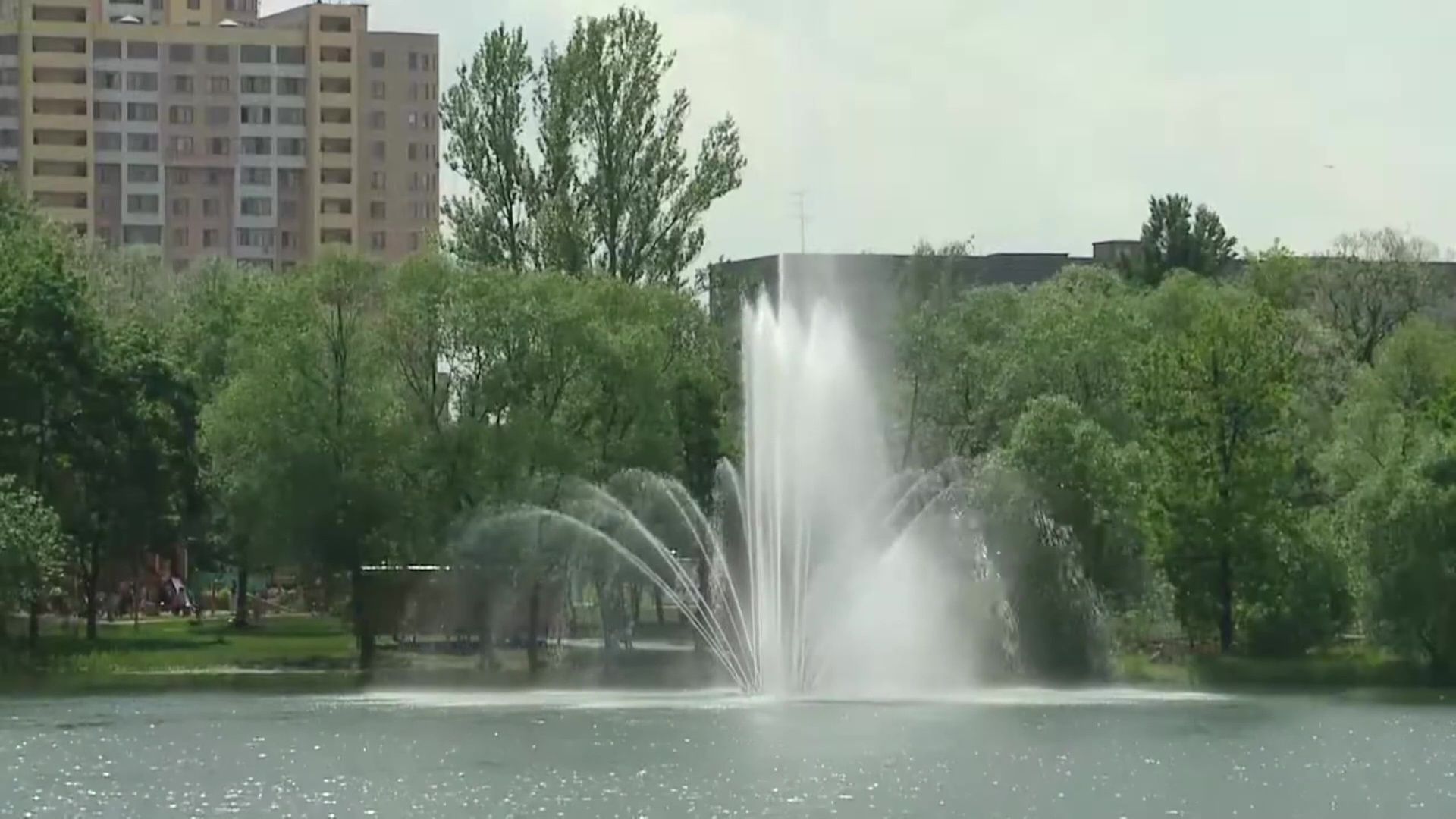 Реутов, Фабричный пруд, парк, фонтан