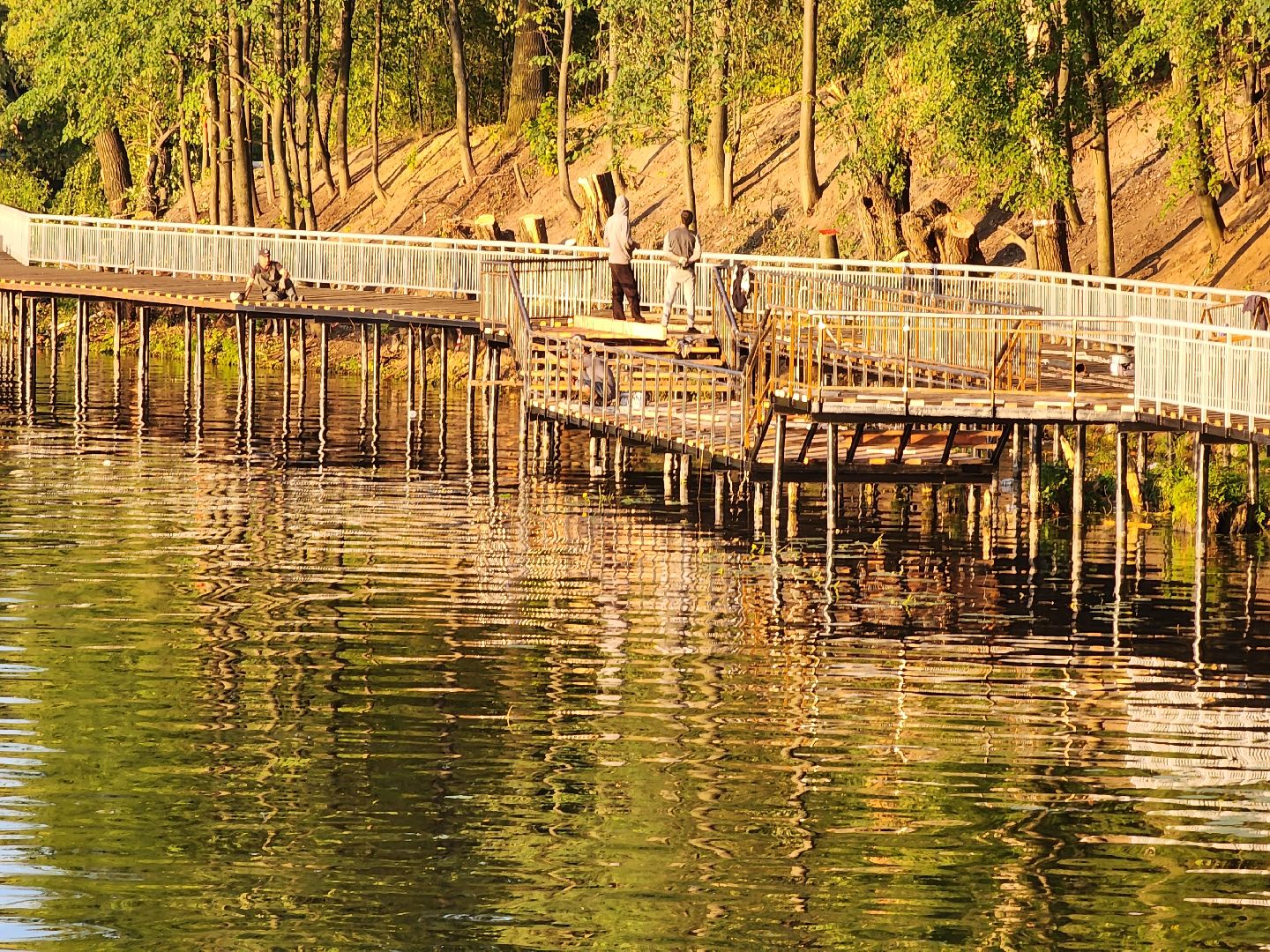 Долгопрудный, набережная, Котовский залив, амфитеатр, парапет