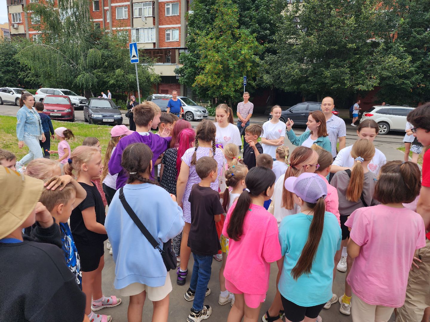 день двора, праздник двора, двор, дети, благоустройство, депутат, серпухов, ивановские дворики, улица юбилейная,