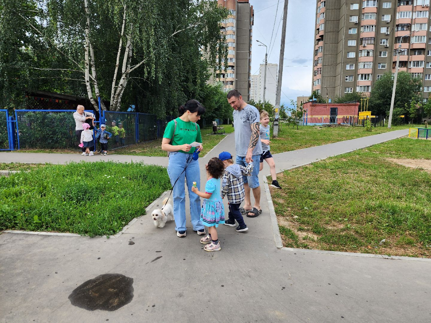 день двора, праздник двора, двор, дети, благоустройство, депутат, серпухов, ивановские дворики, улица юбилейная,