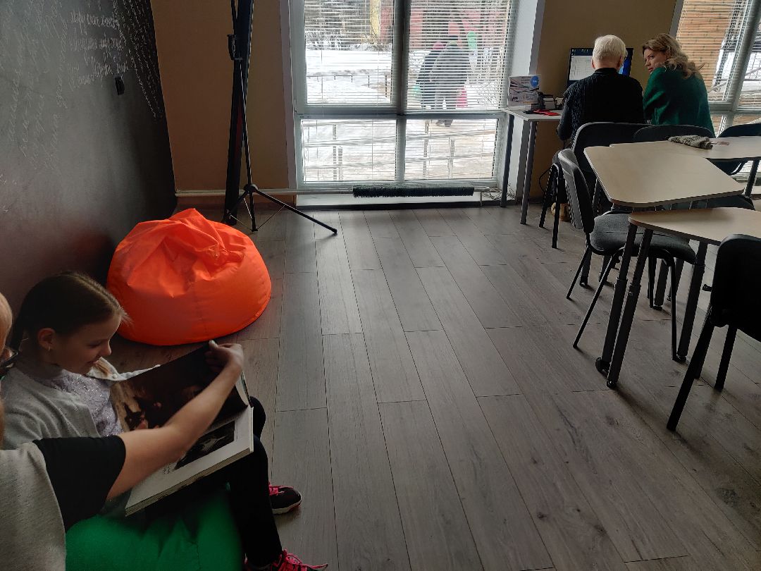 Красноармейск, библиотека, ремонт, читальный зал, новый сотрудник