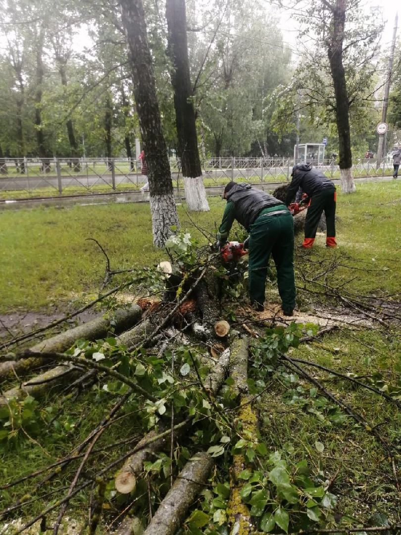 непогода; видное; ливень; шторм