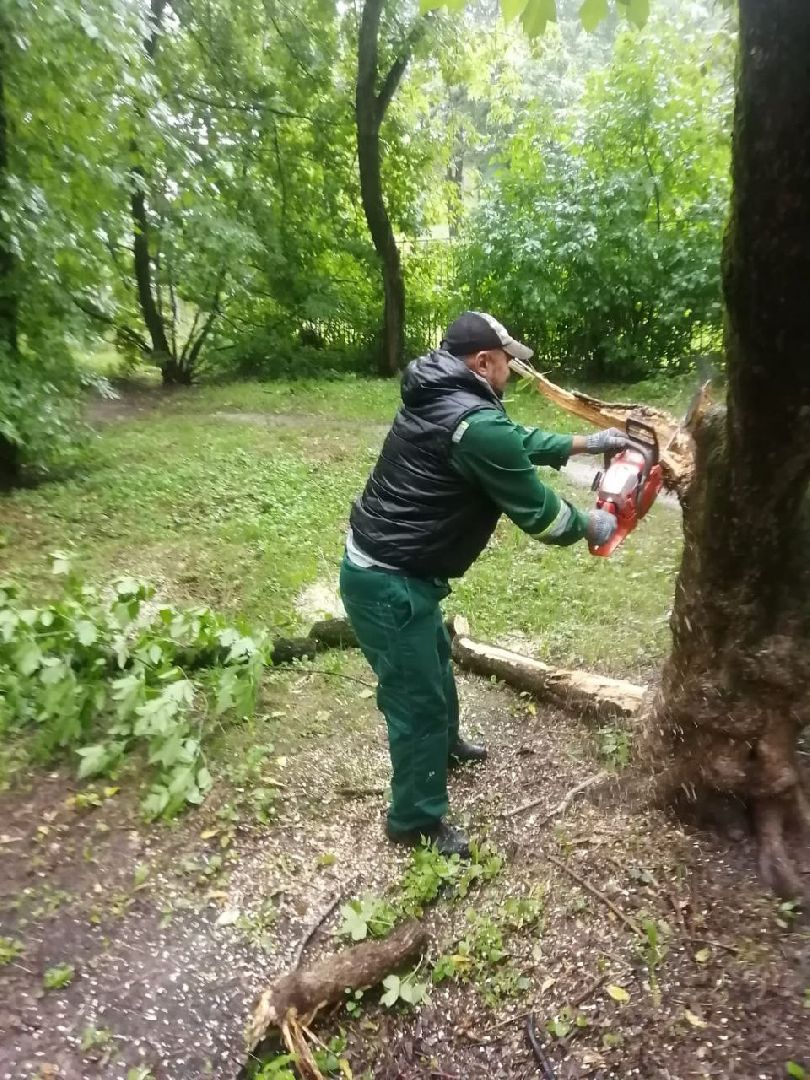 непогода; видное; ливень; шторм